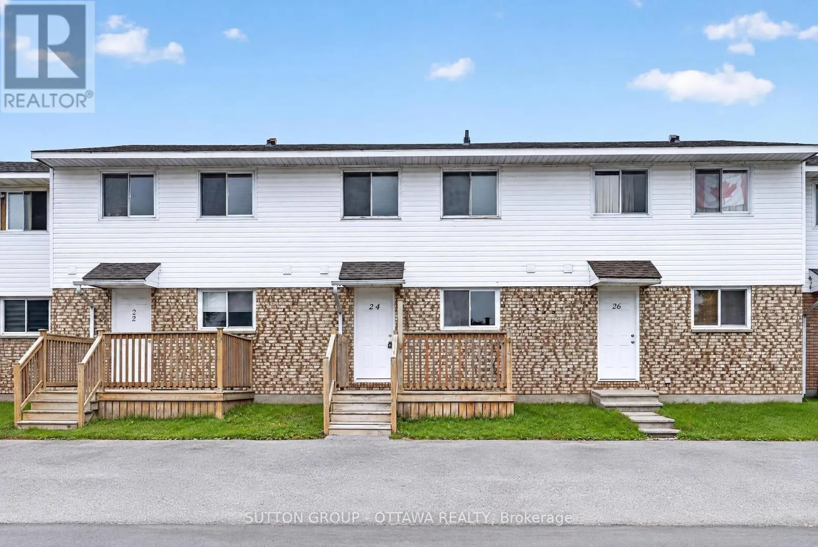 24 CARRAWAY CRESCENT