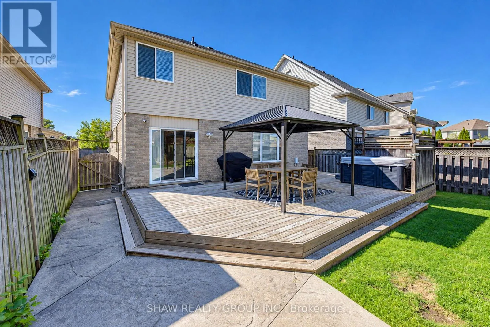 88 DECARO CRESCENT