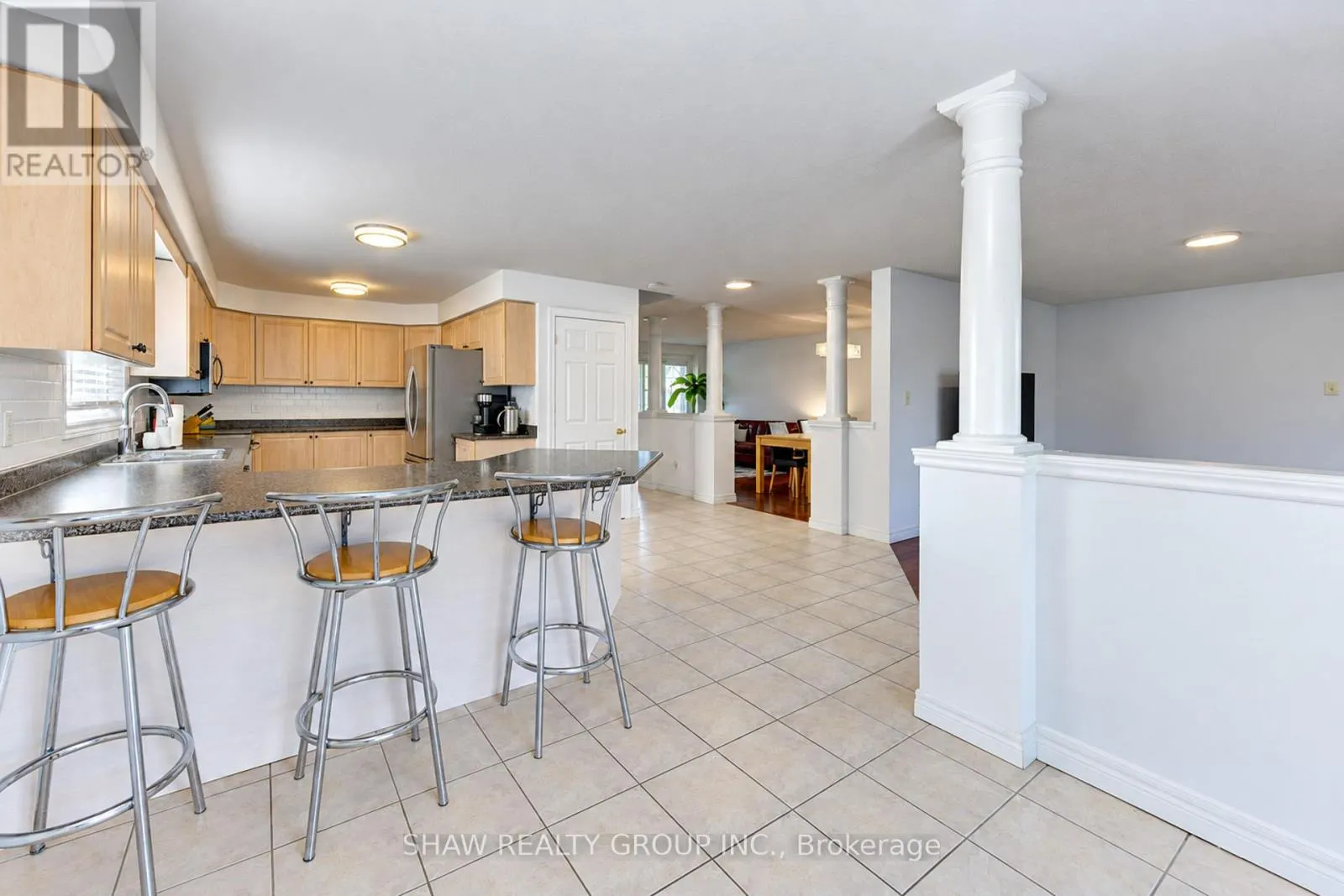 88 DECARO CRESCENT