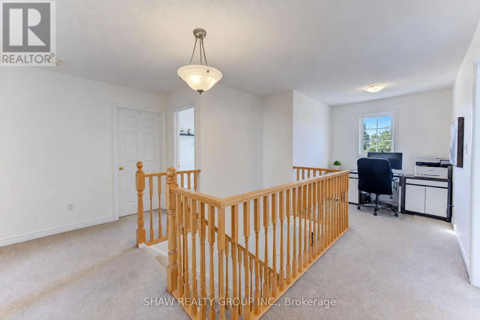 88 DECARO CRESCENT