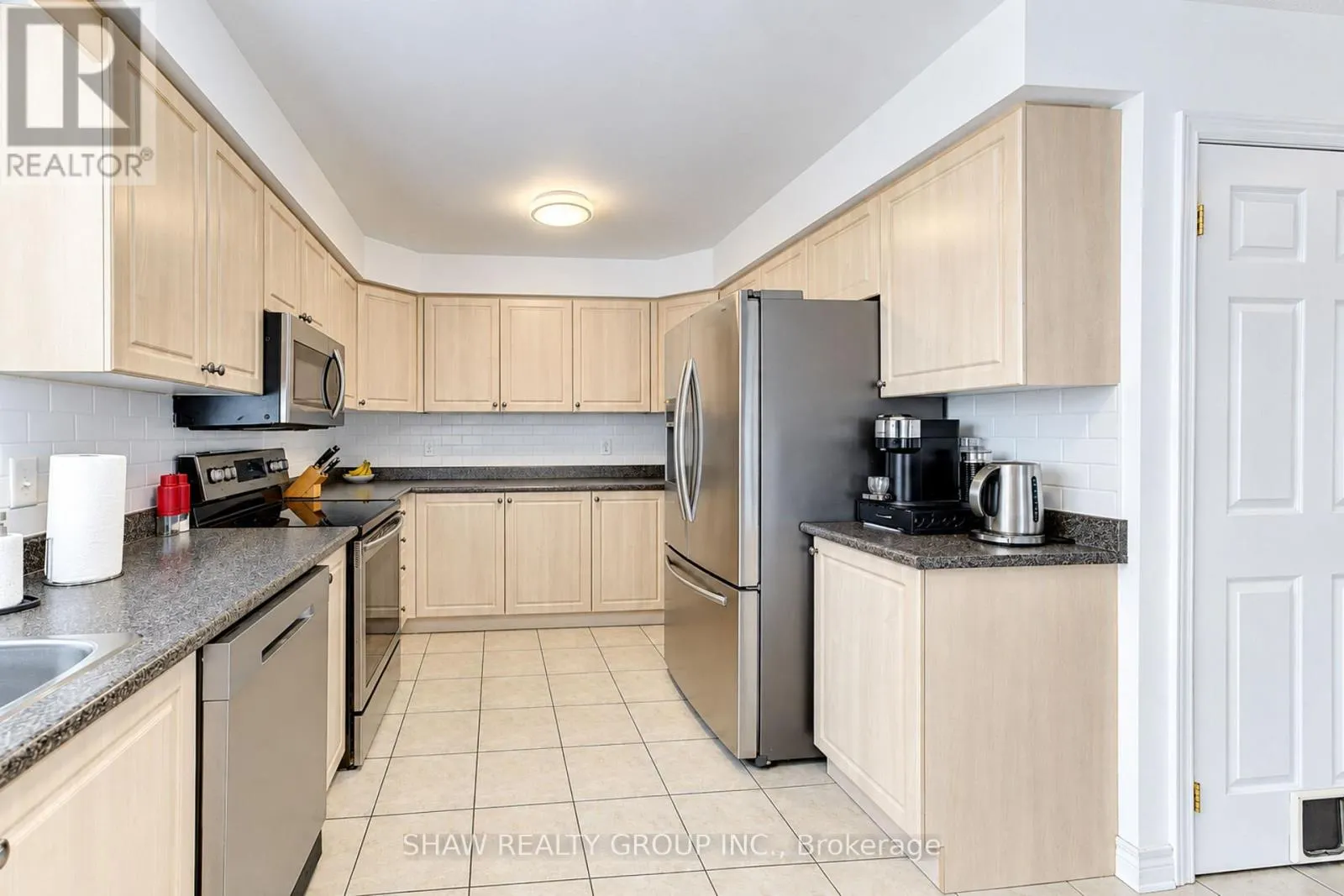 88 DECARO CRESCENT