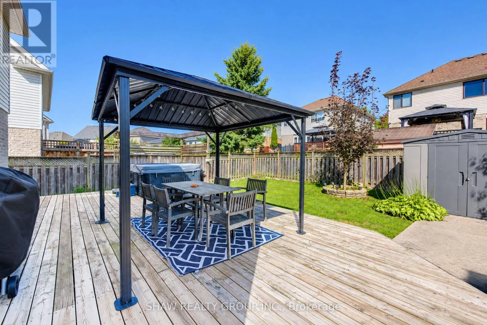 88 DECARO CRESCENT