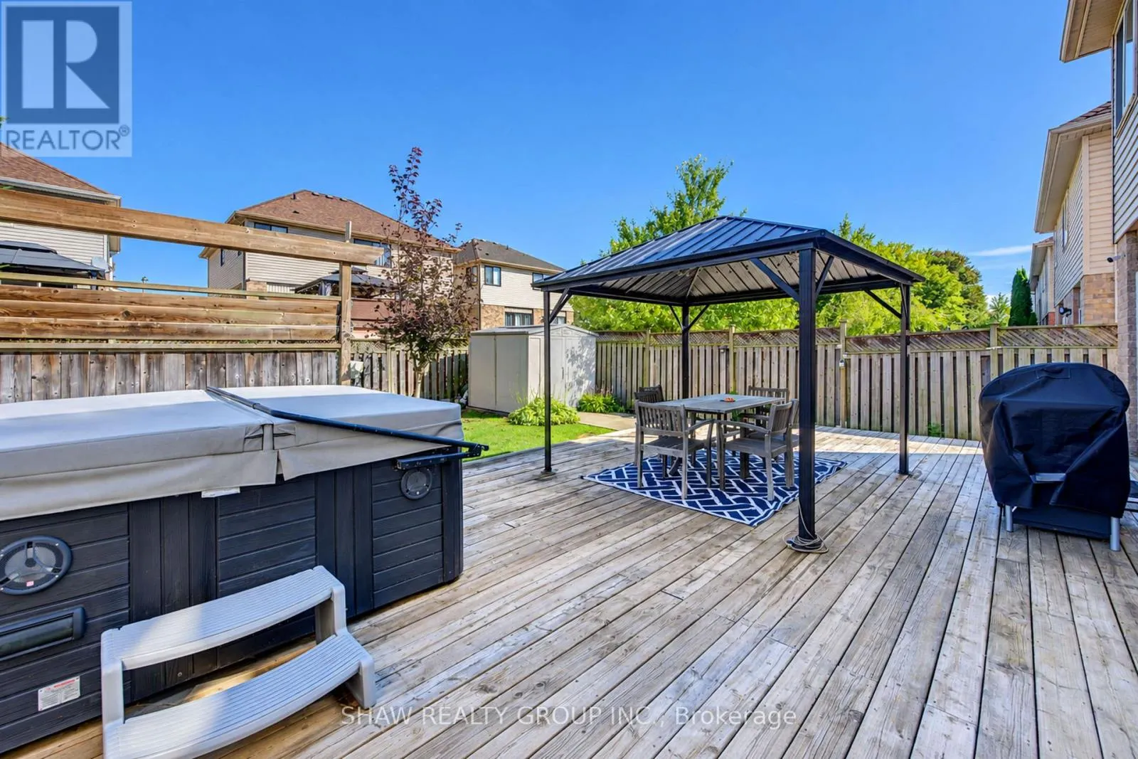 88 DECARO CRESCENT