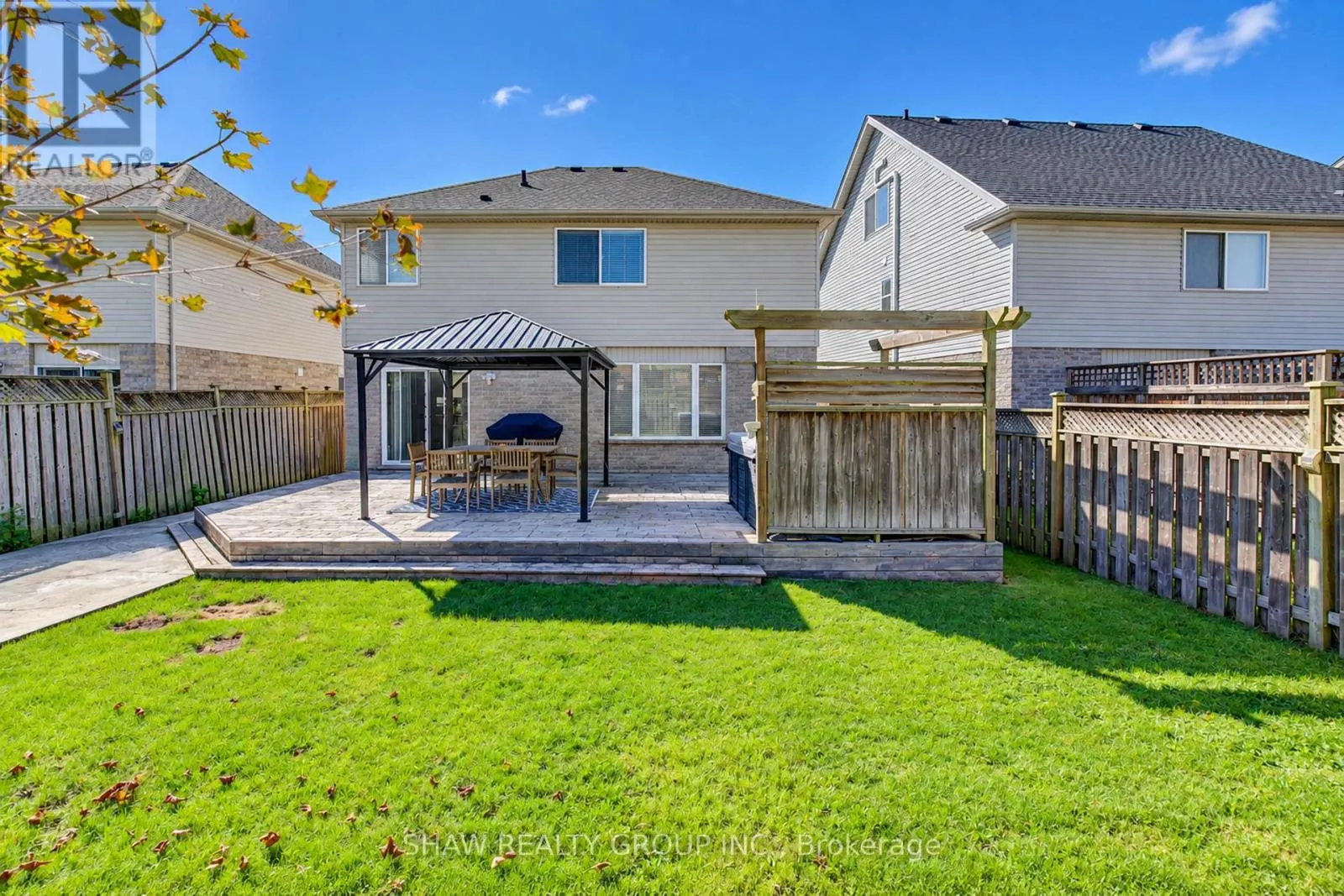 88 DECARO CRESCENT
