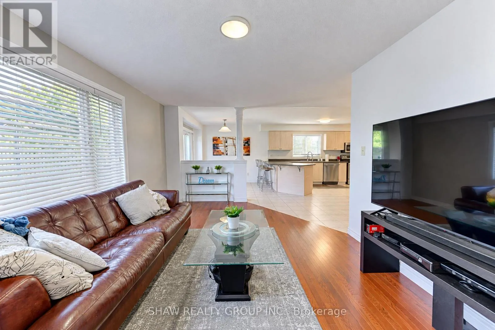 88 DECARO CRESCENT