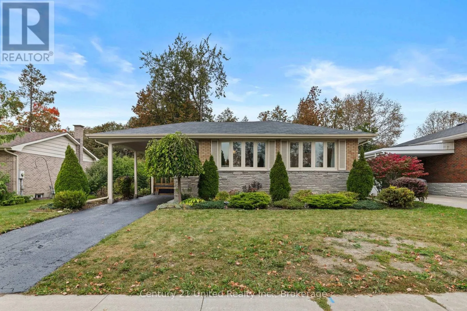 1203 ROYAL DRIVE