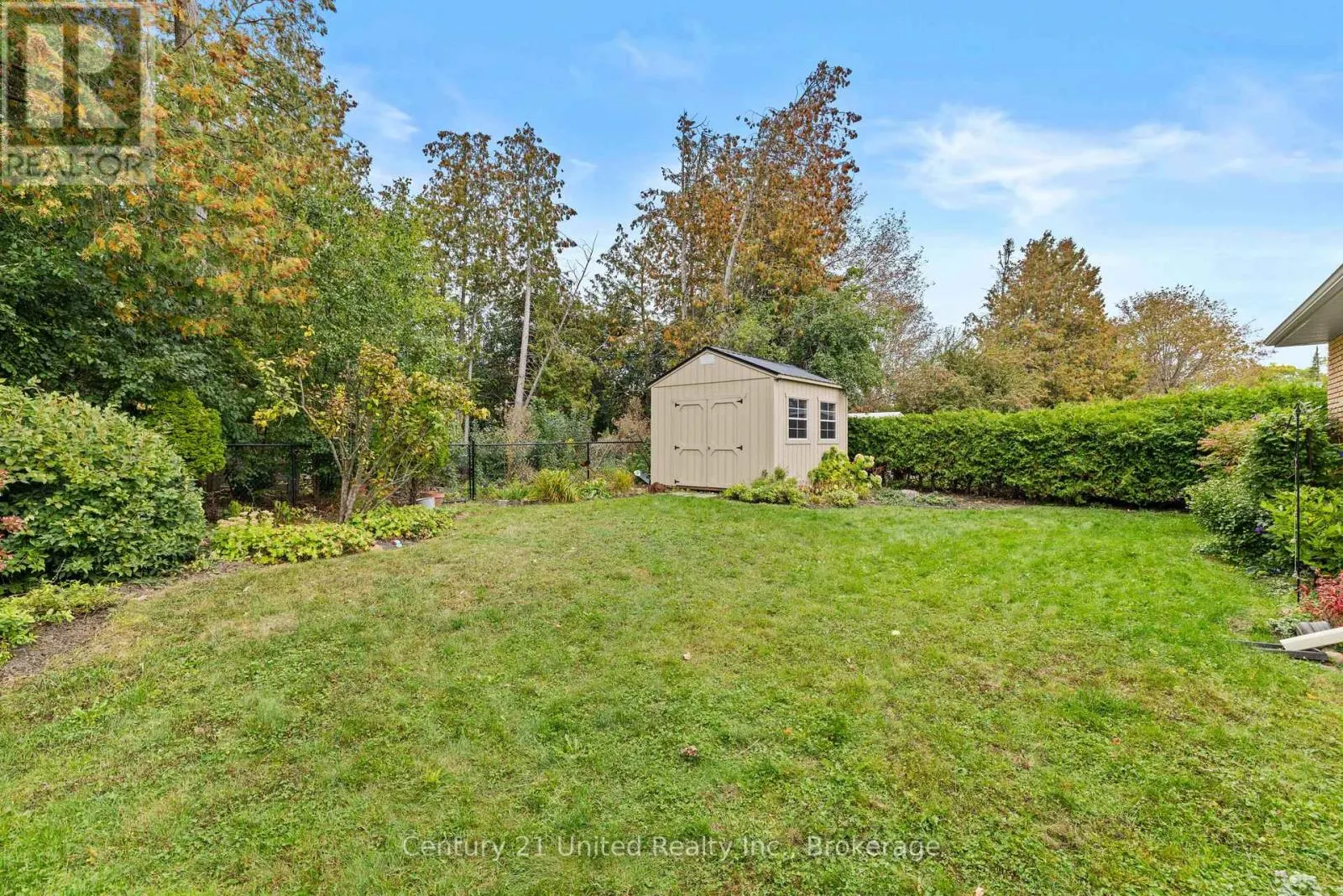 1203 ROYAL DRIVE
