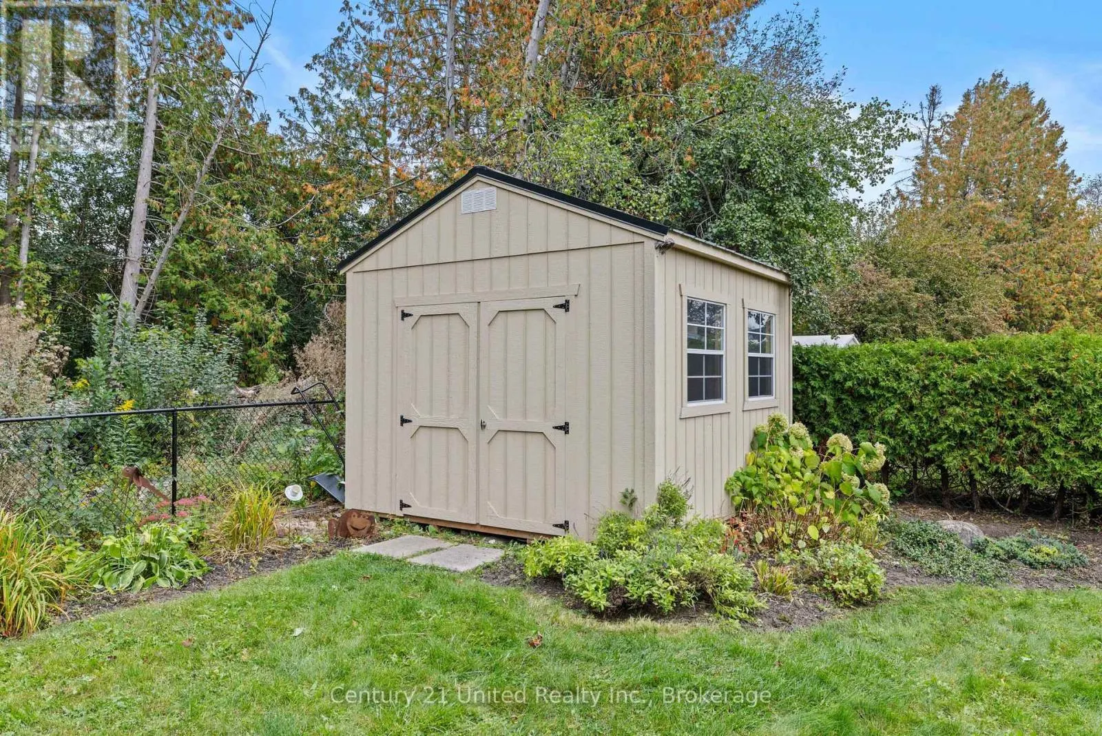 1203 ROYAL DRIVE