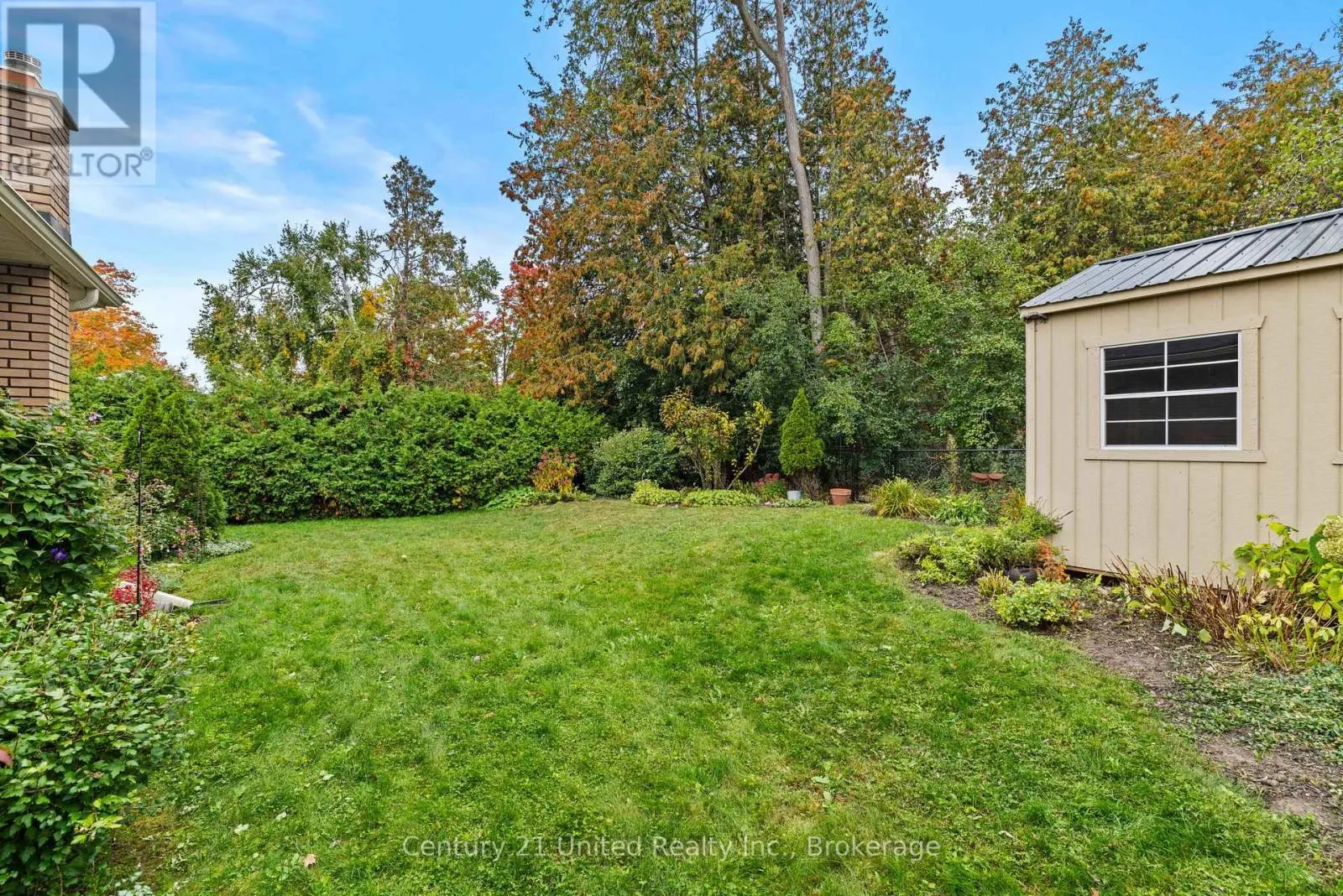 1203 ROYAL DRIVE