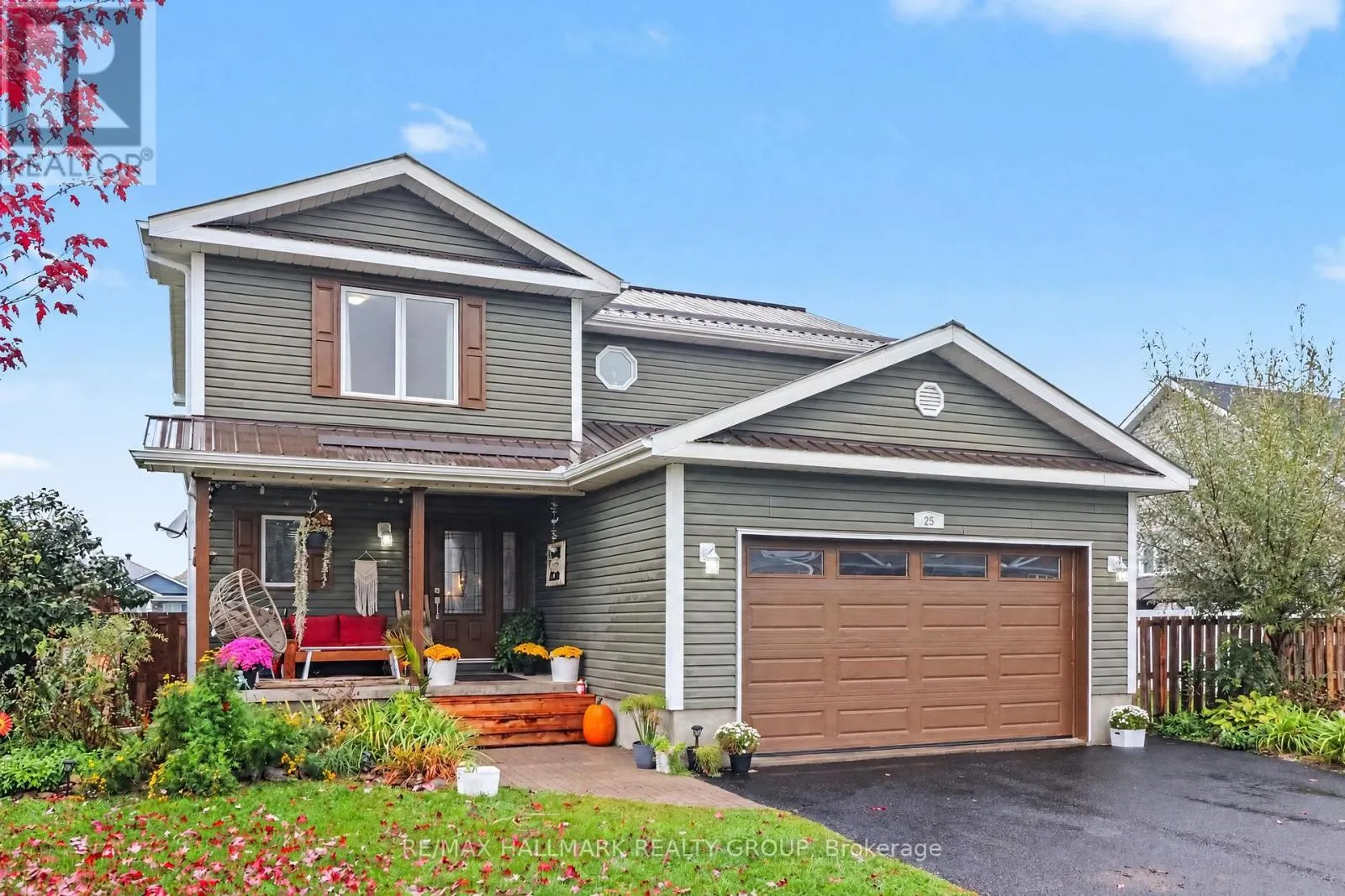 25 TABITHA CRES CRESCENT