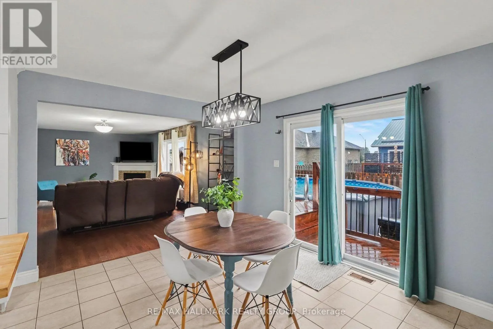 25 TABITHA CRES CRESCENT