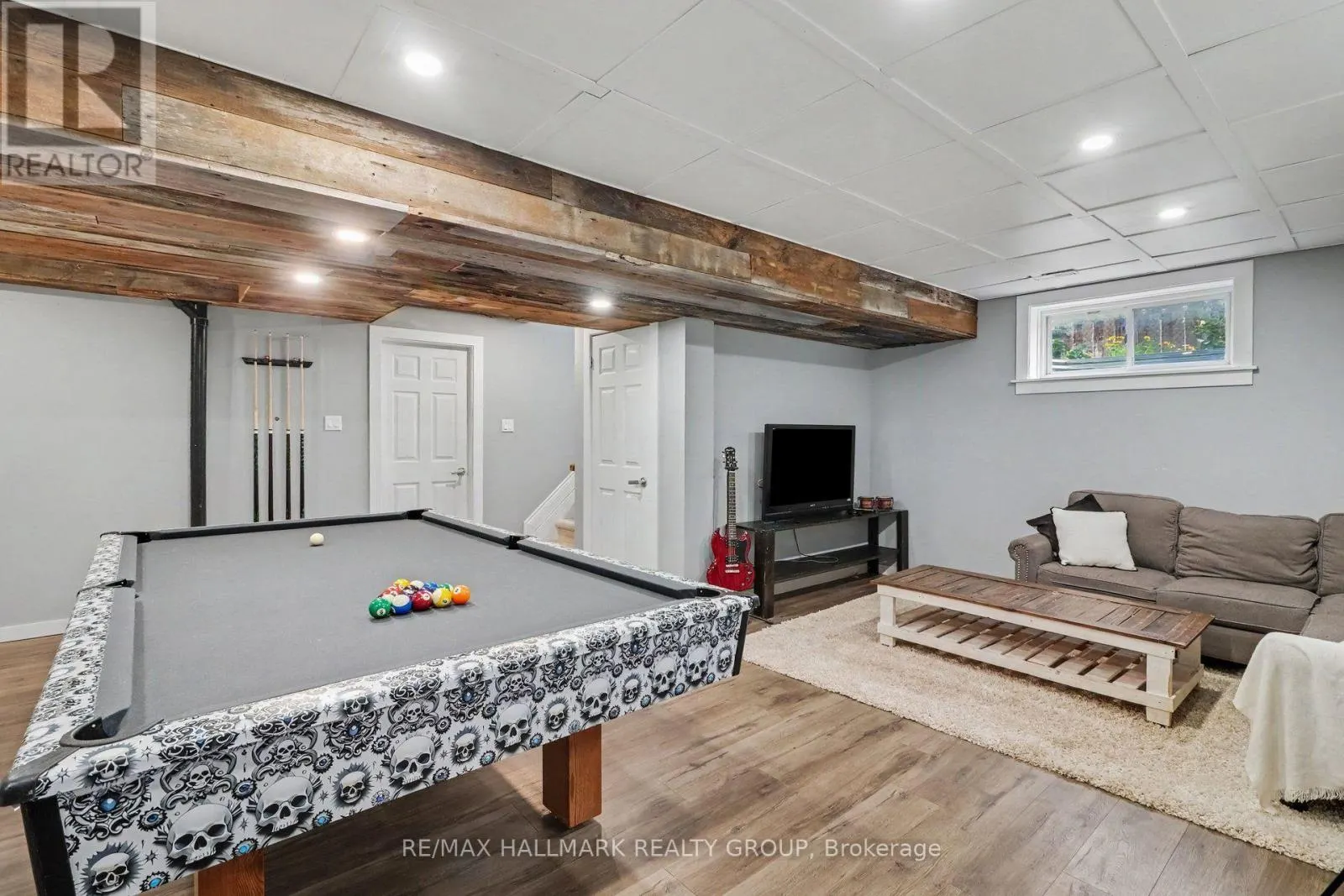 25 TABITHA CRES CRESCENT
