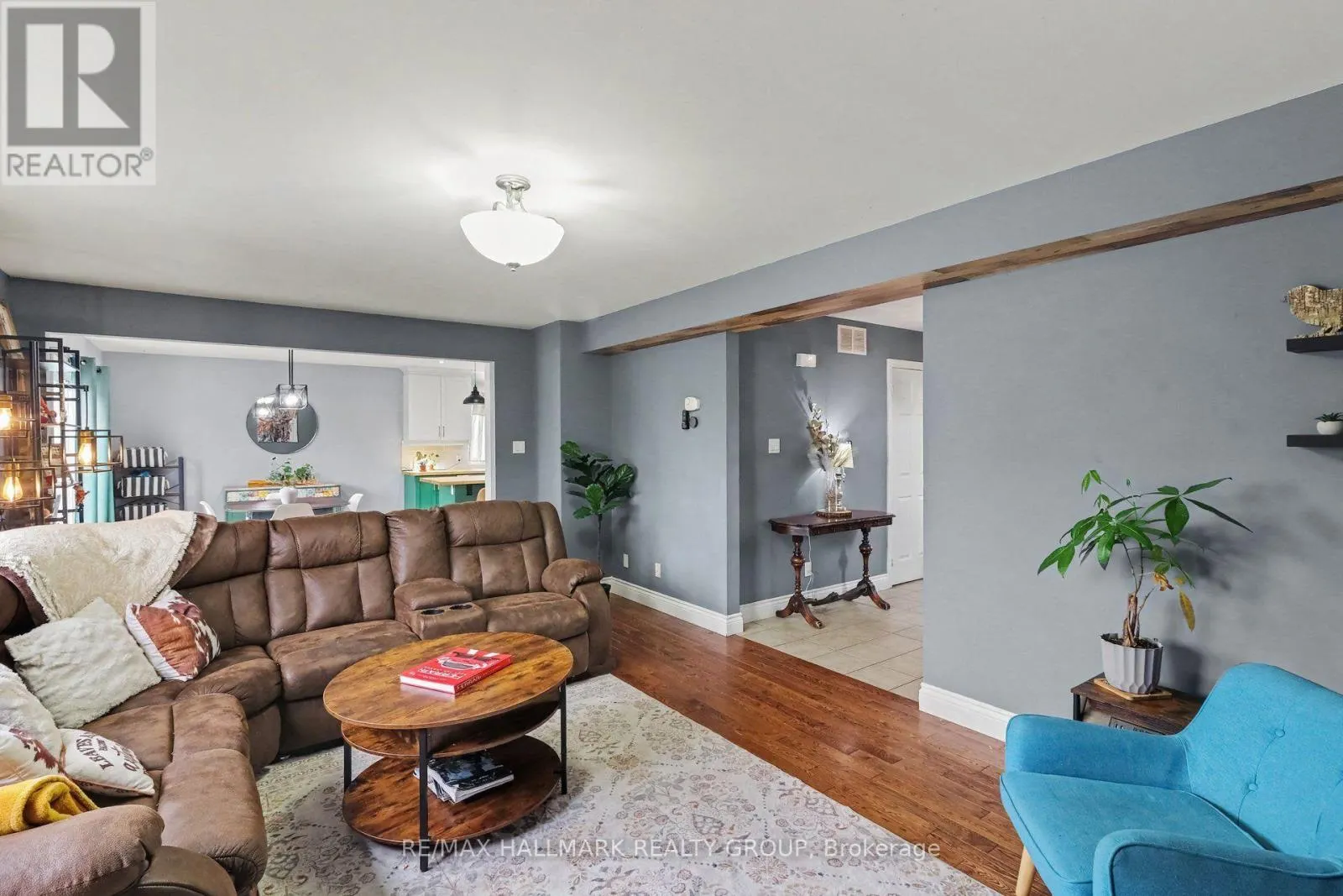 25 TABITHA CRES CRESCENT