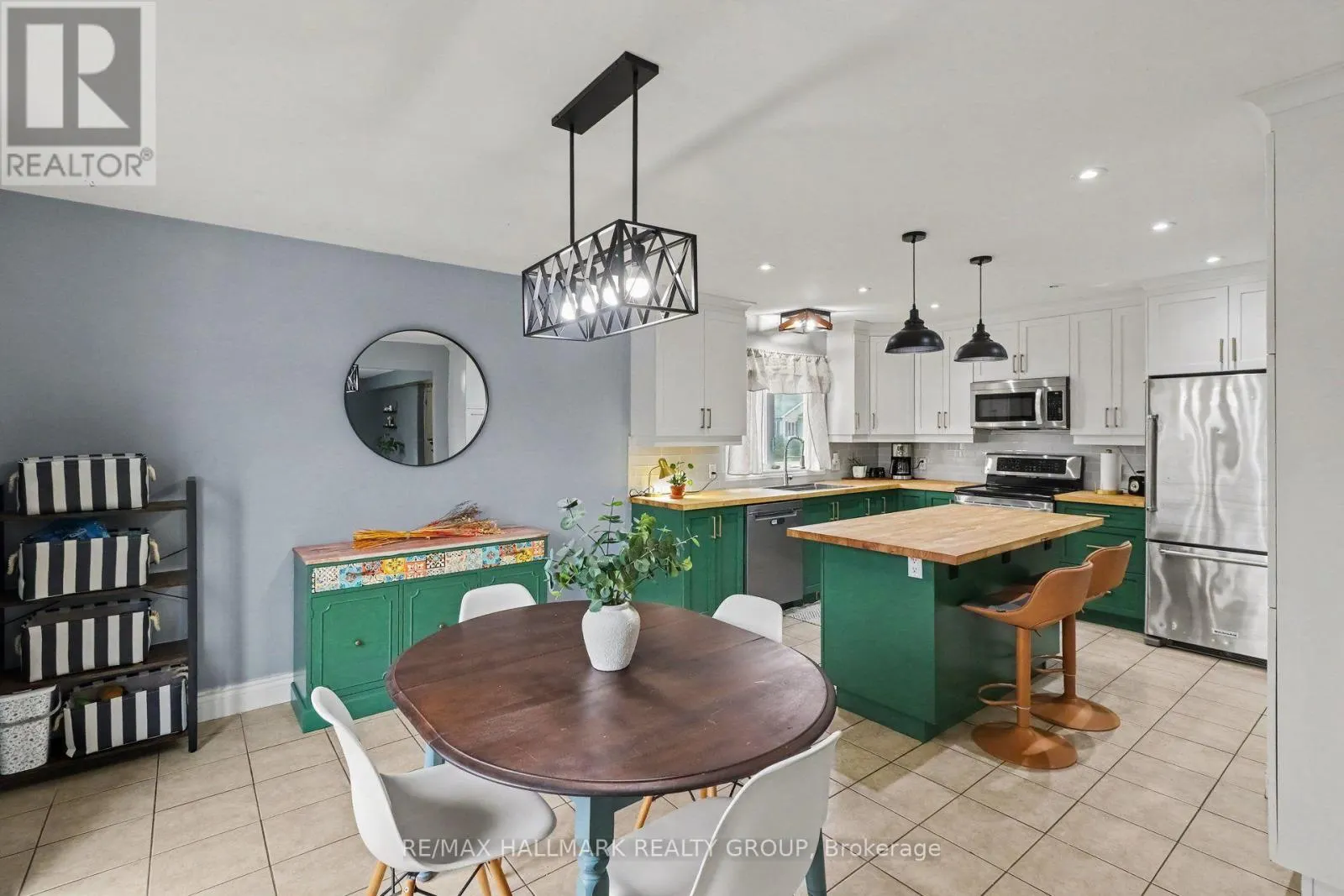 25 TABITHA CRES CRESCENT