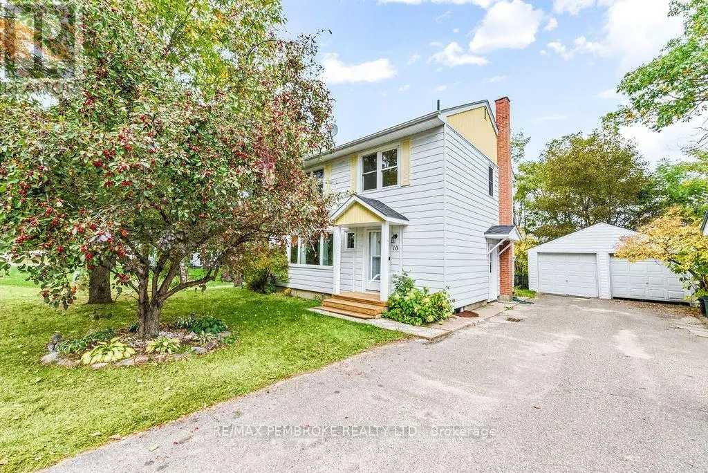 10 LAURIER AVENUE