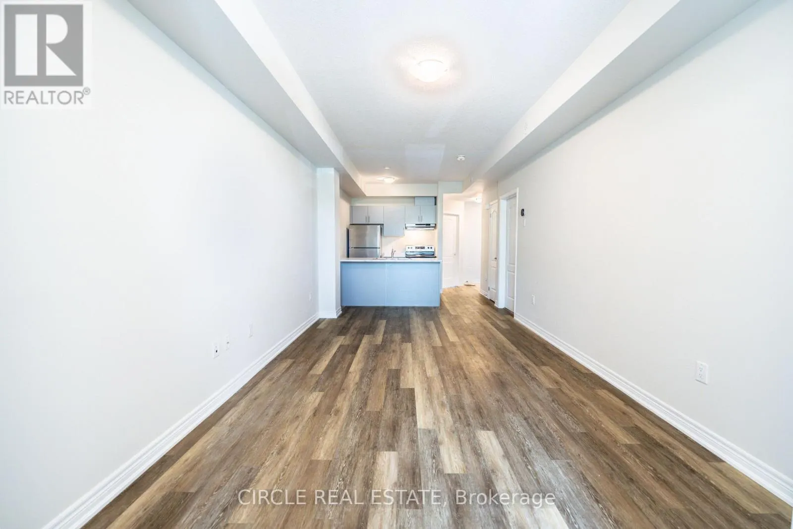 7 - 5016 SERENA DRIVE