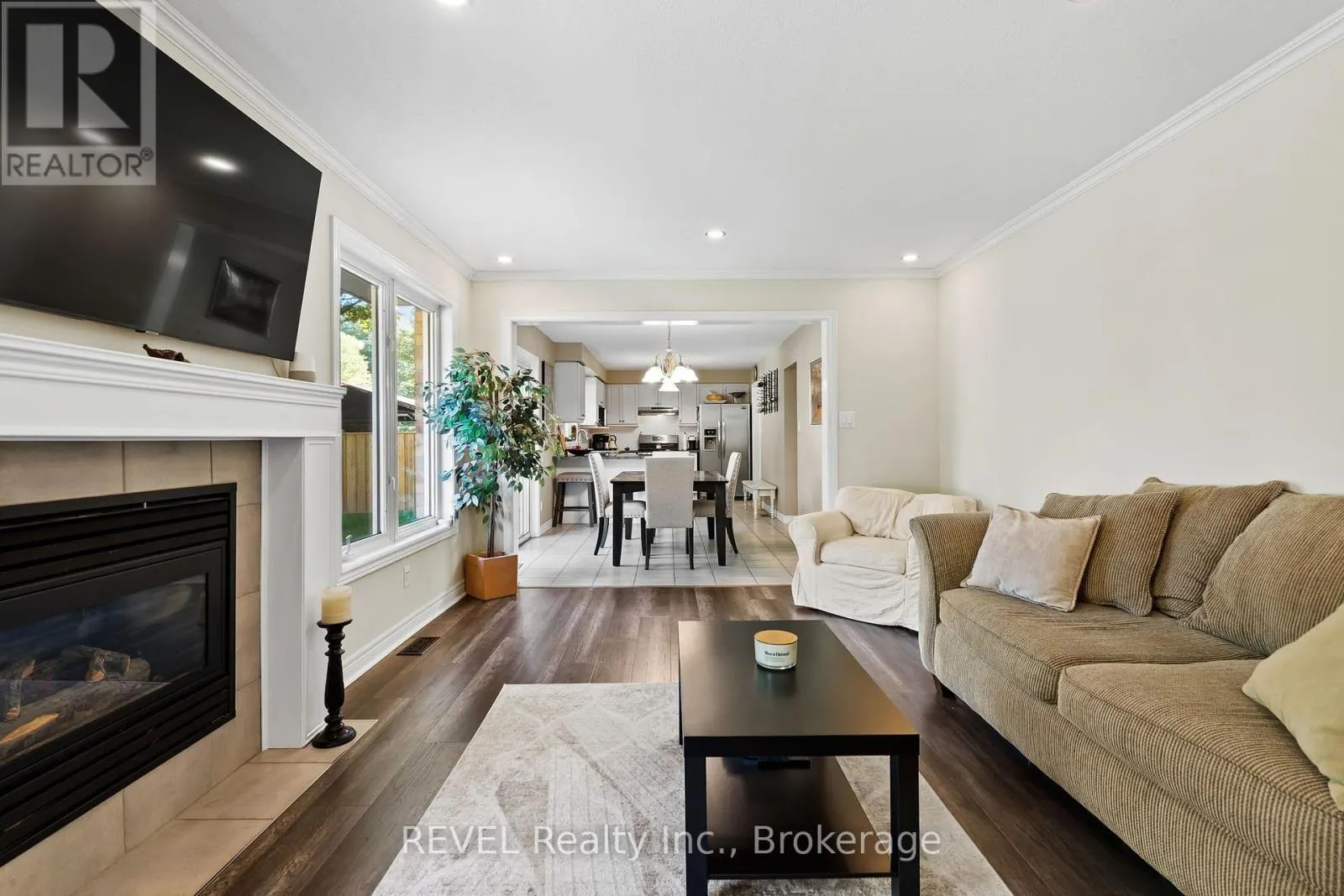 98 DEBORA DRIVE
