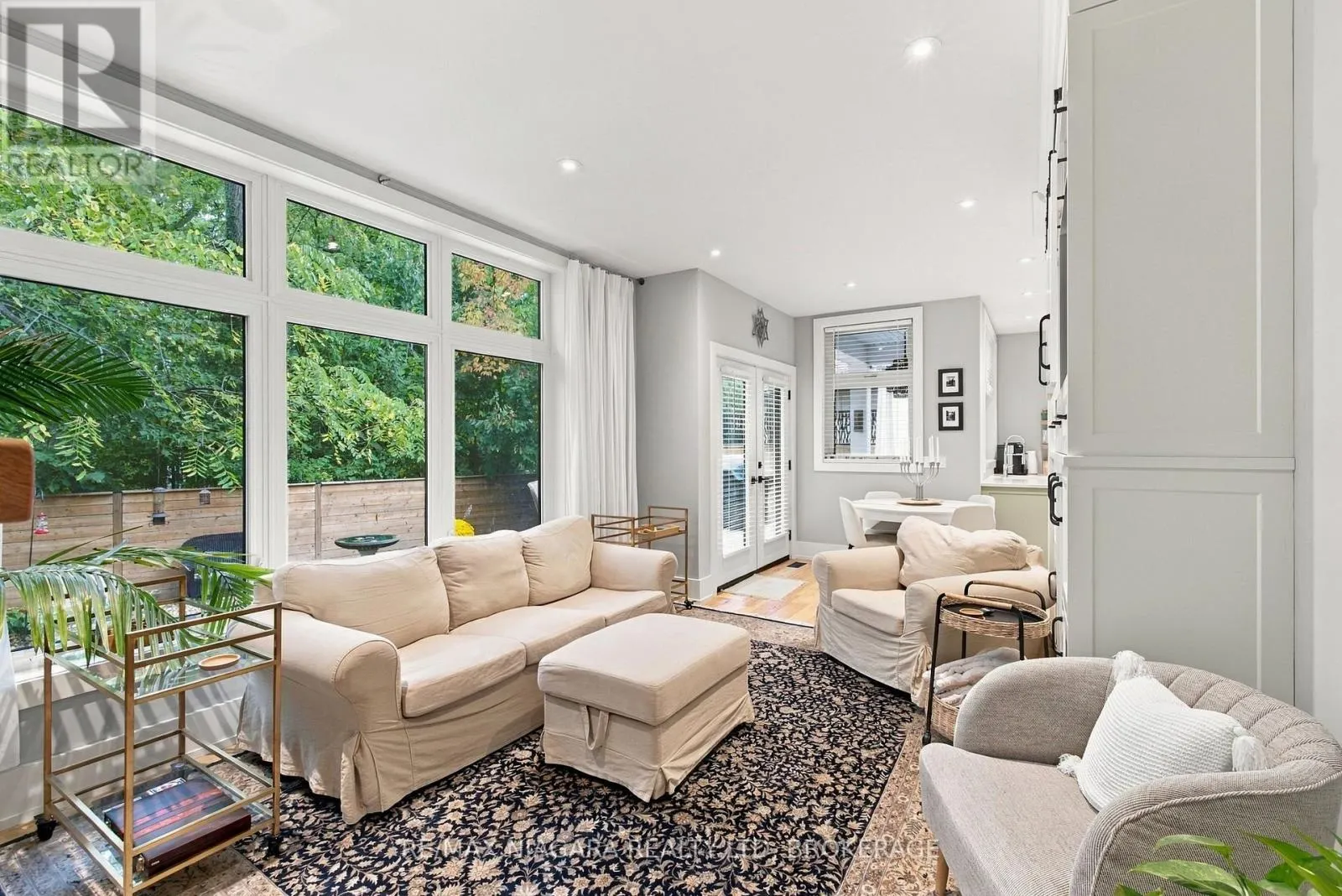 11 WILBERFORCE AVENUE