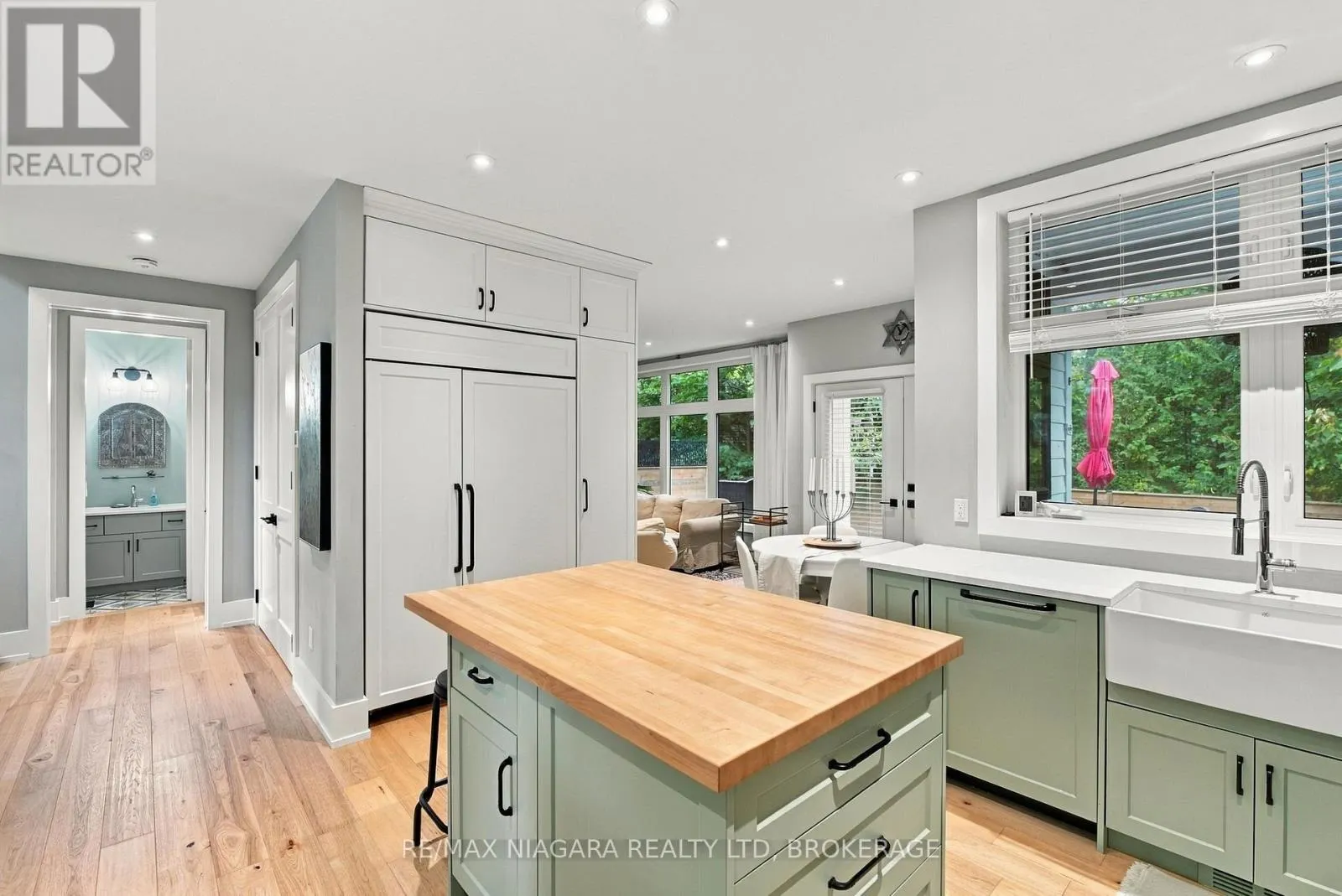 11 WILBERFORCE AVENUE