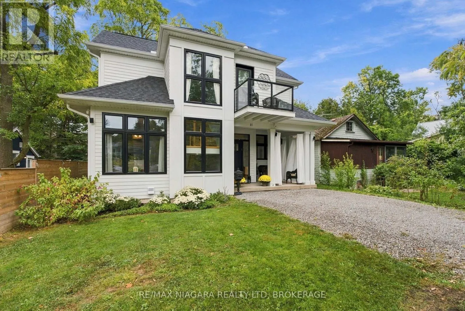 11 WILBERFORCE AVENUE