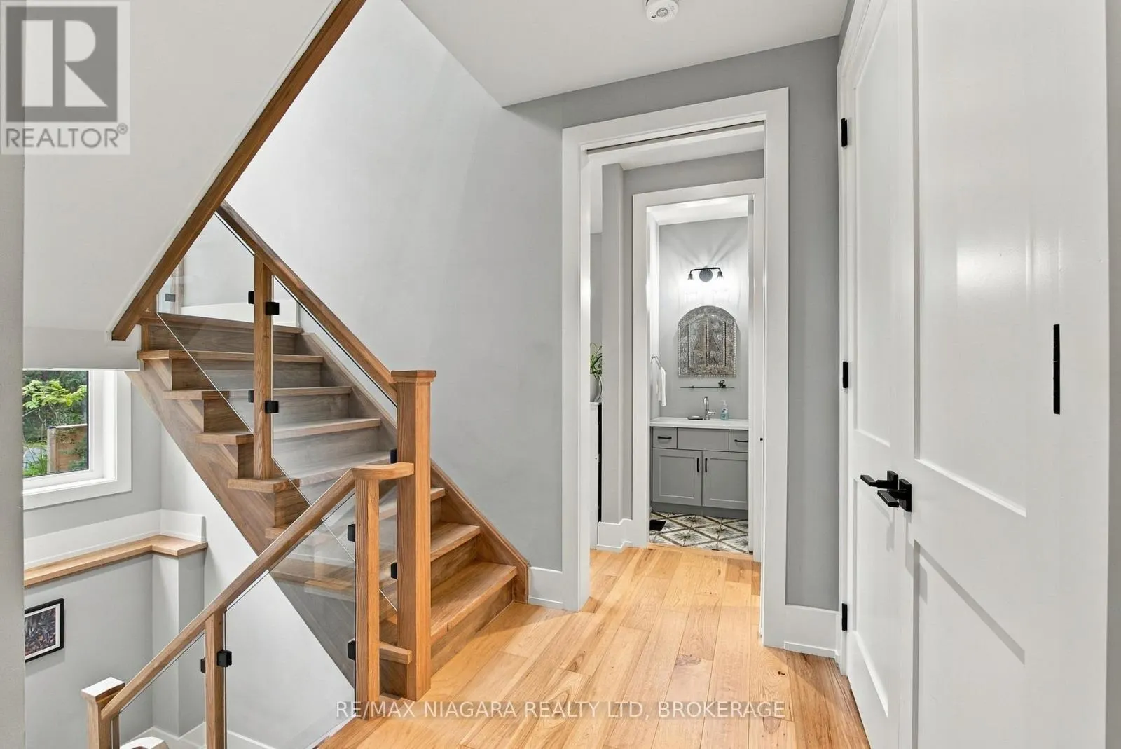 11 WILBERFORCE AVENUE