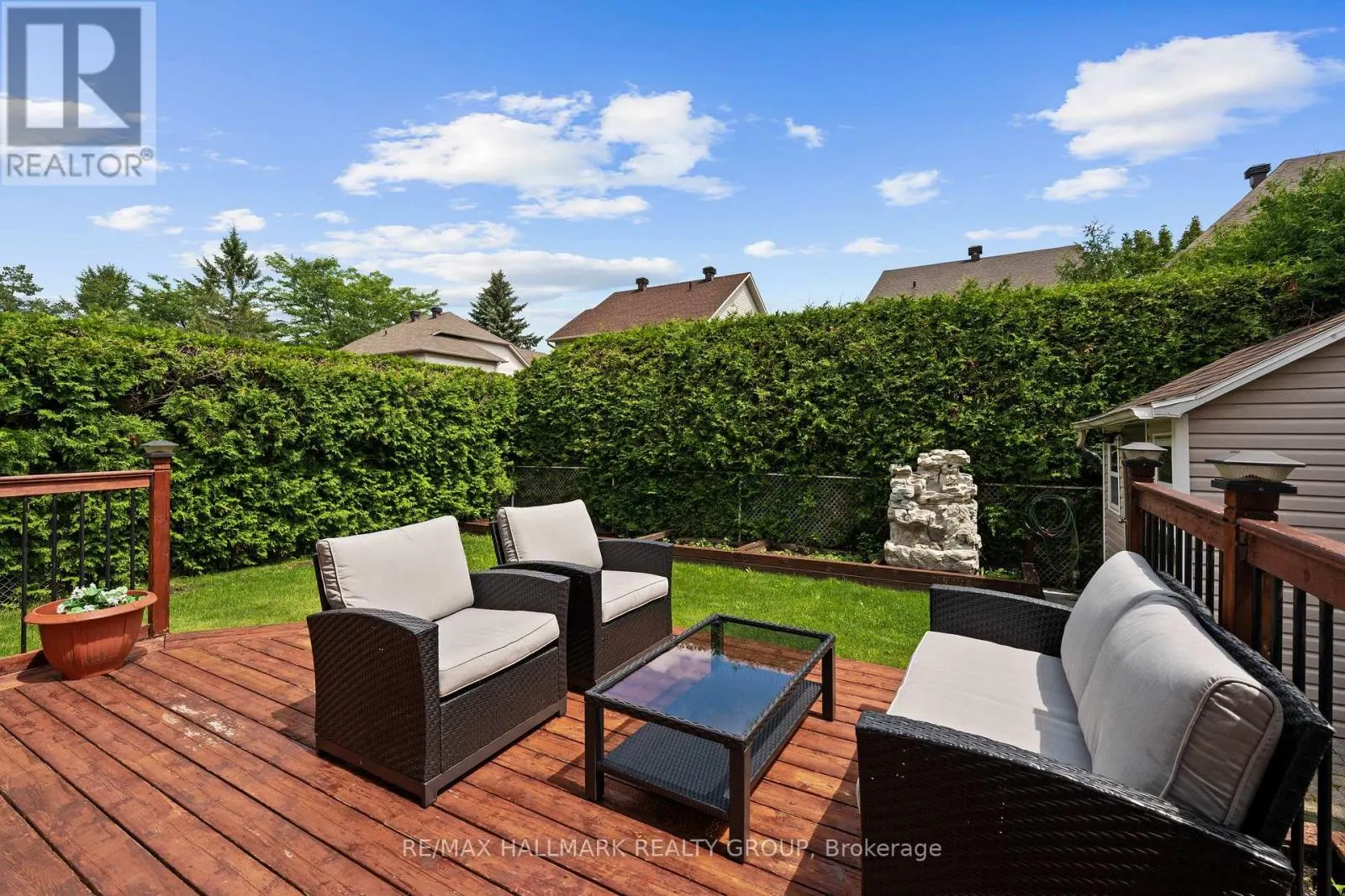2104 SANDY OAKS DRIVE