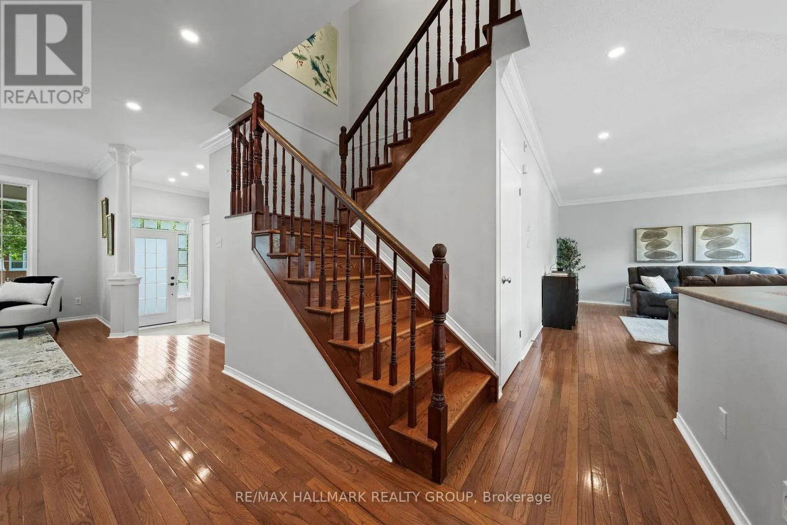 2104 SANDY OAKS DRIVE
