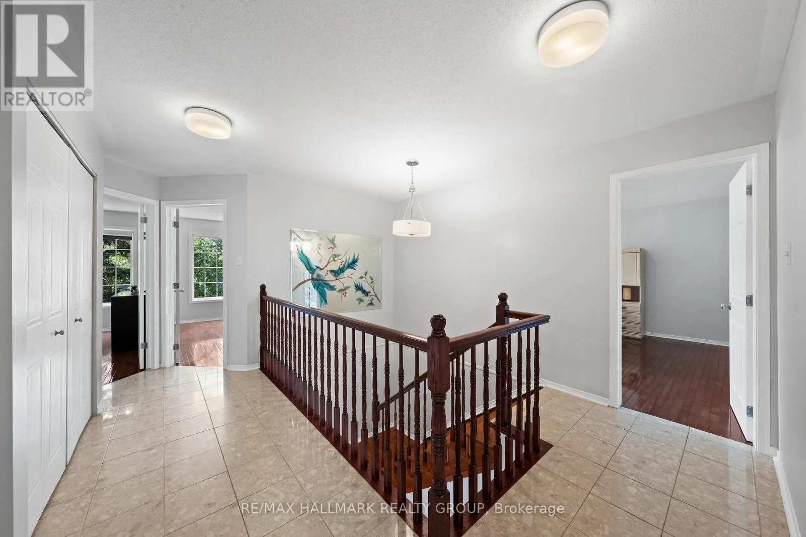 2104 SANDY OAKS DRIVE