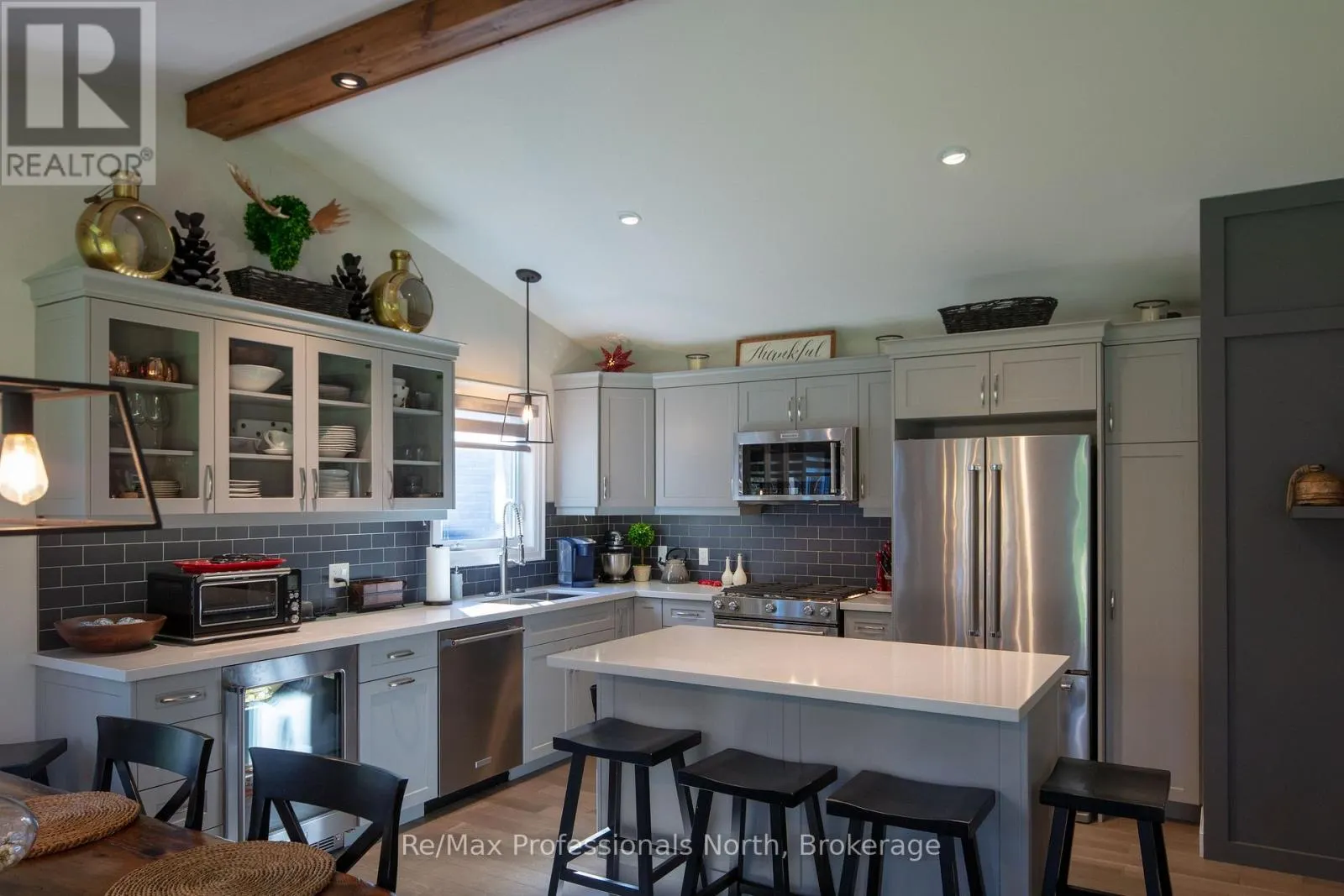260 STEPHENSON 2 ROAD W