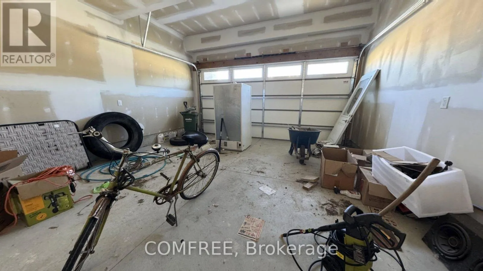 4277 JOHN ROSS COURT