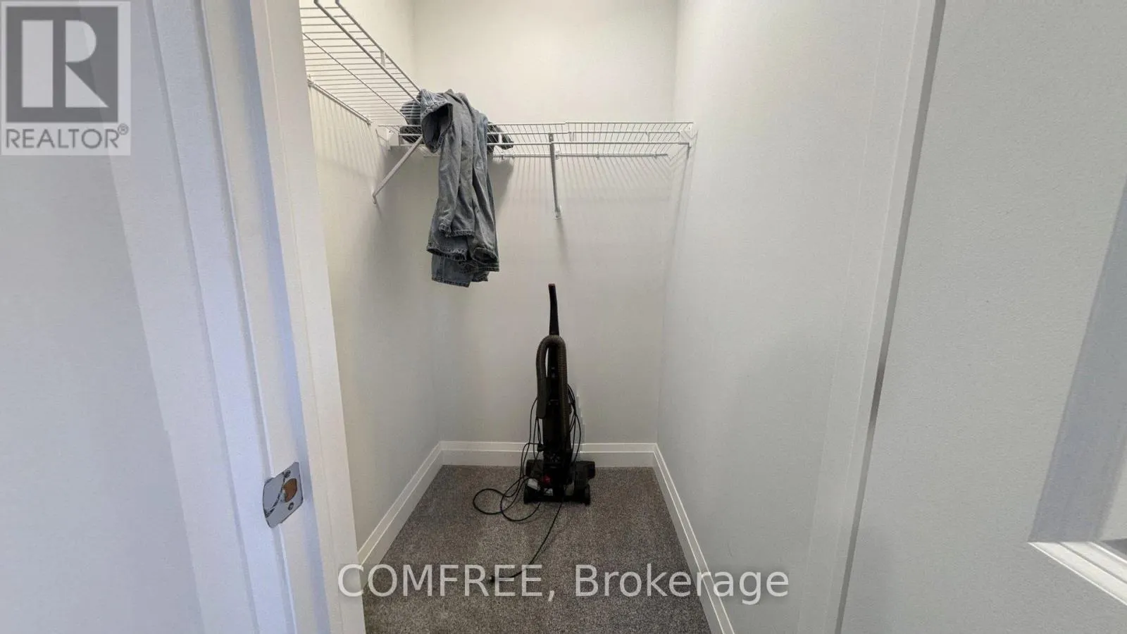 4277 JOHN ROSS COURT