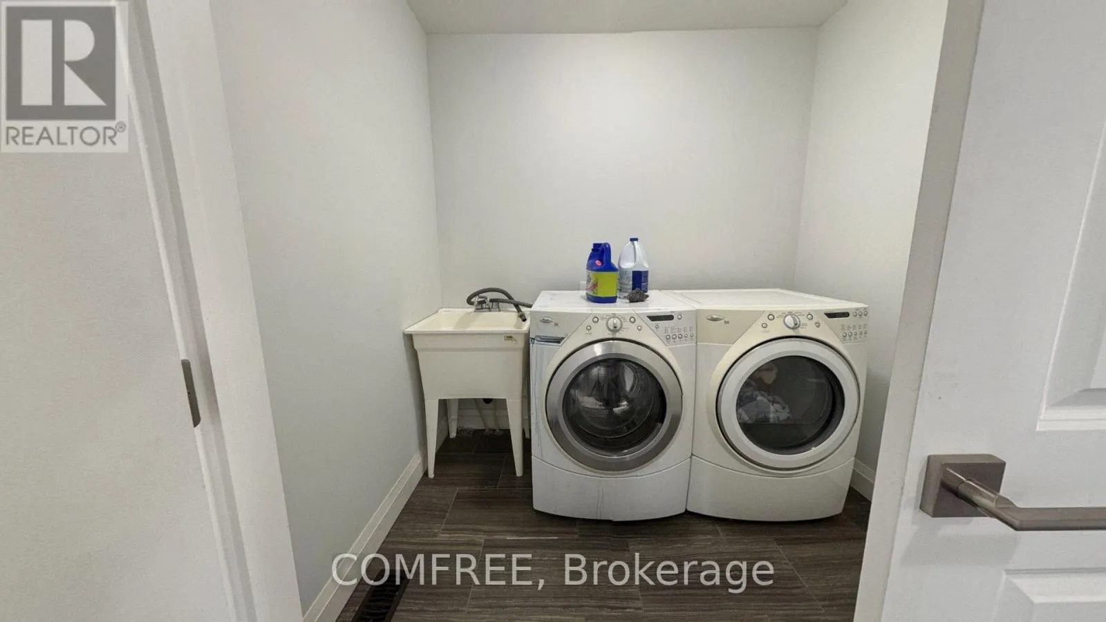 4277 JOHN ROSS COURT