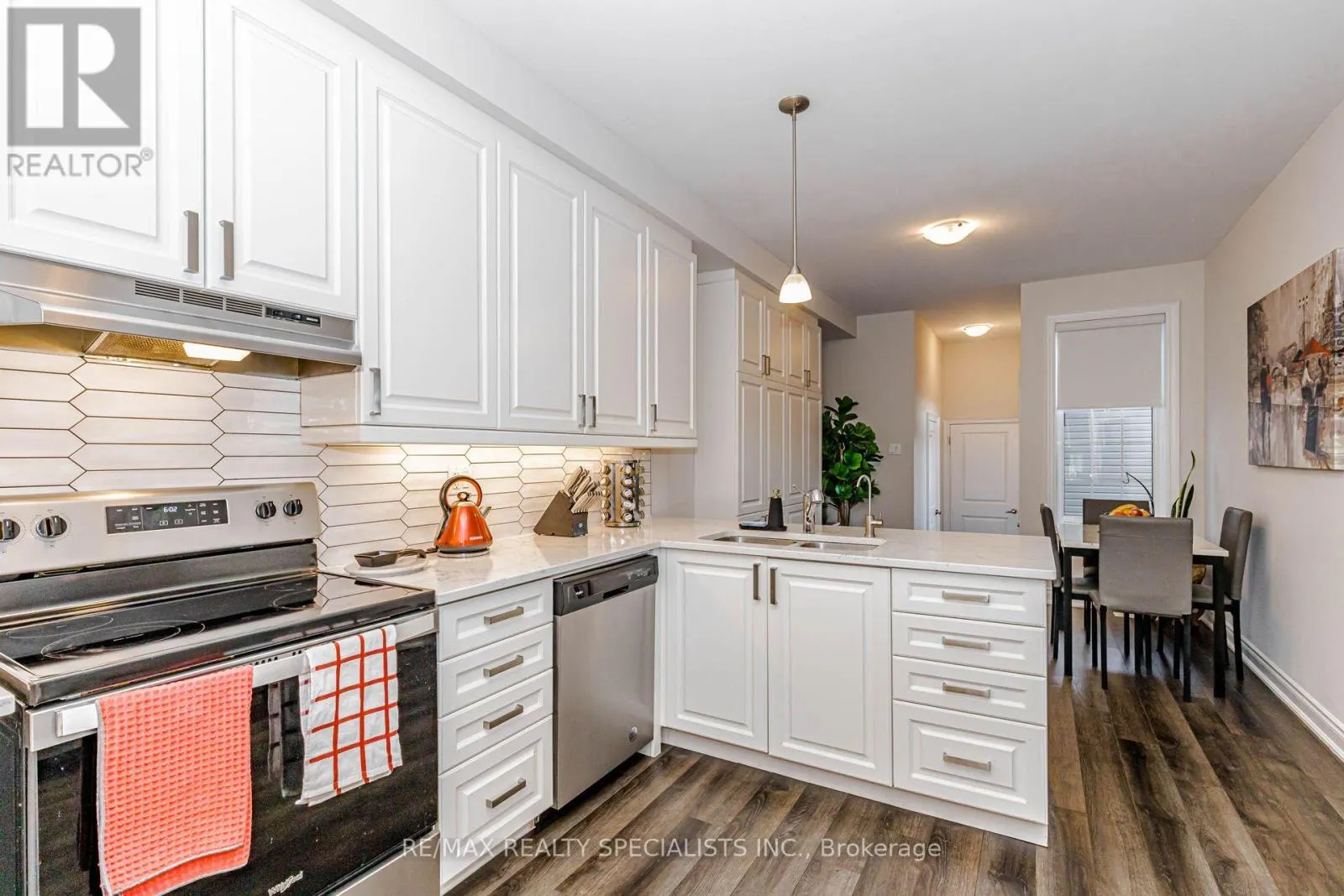 4 - 230 FARLEY ROAD