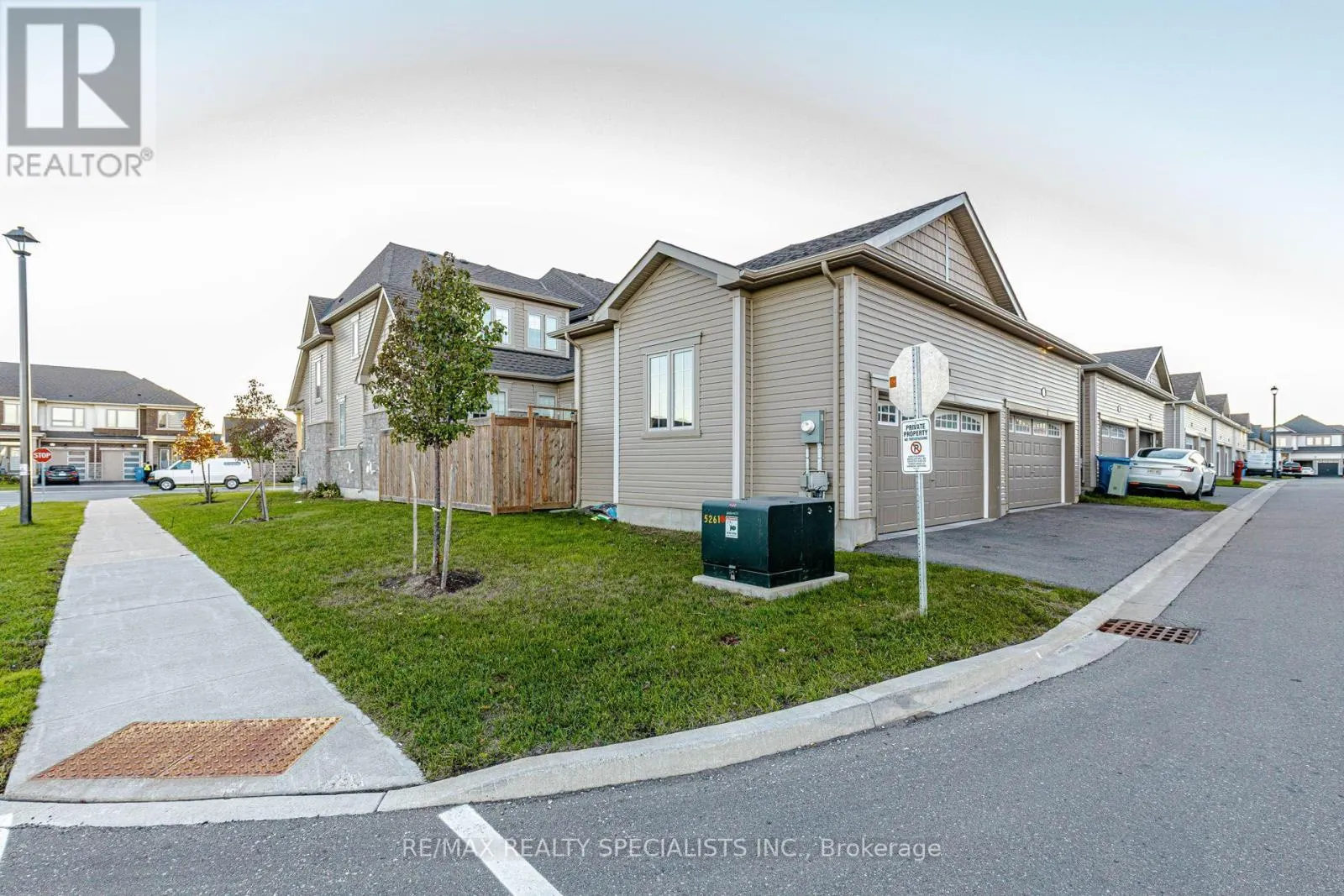 4 - 230 FARLEY ROAD