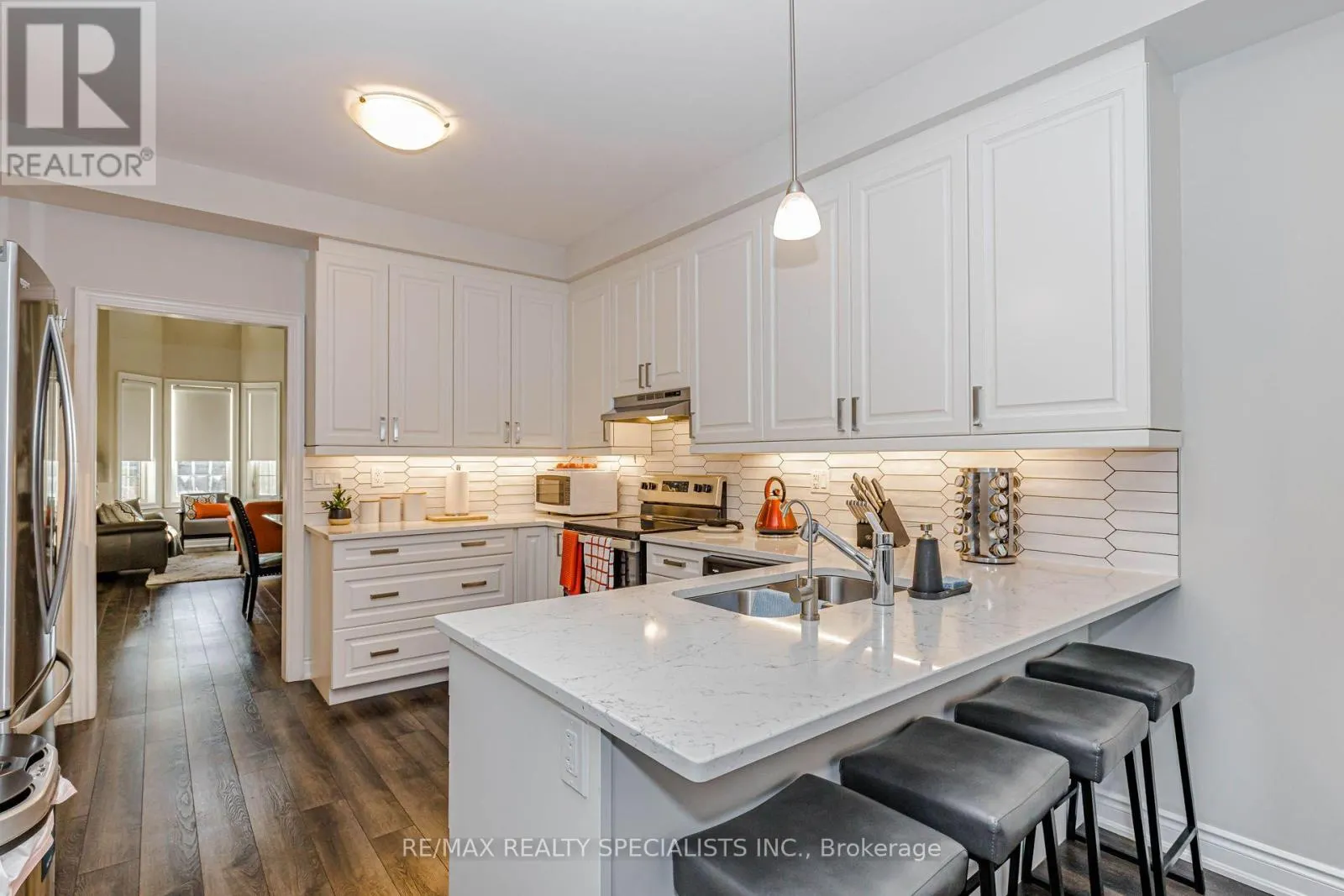 4 - 230 FARLEY ROAD