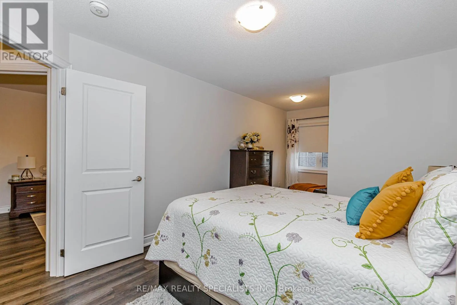 4 - 230 FARLEY ROAD