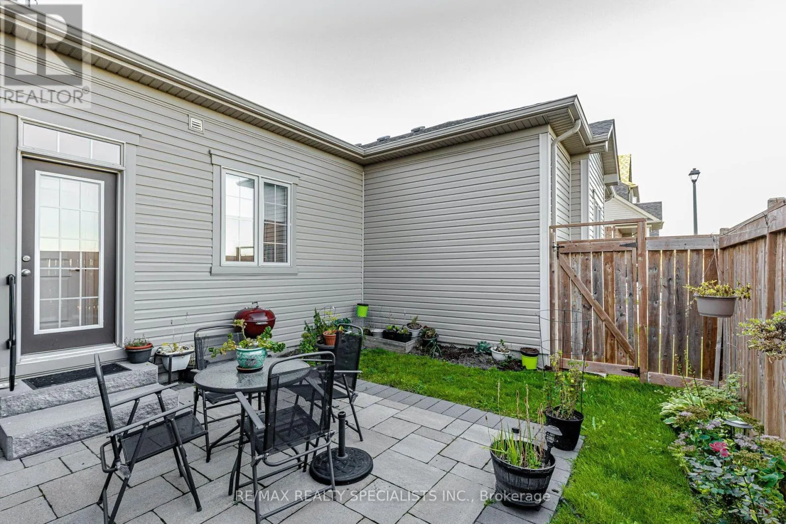 4 - 230 FARLEY ROAD