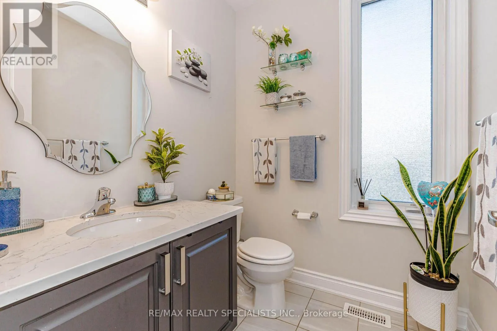 4 - 230 FARLEY ROAD