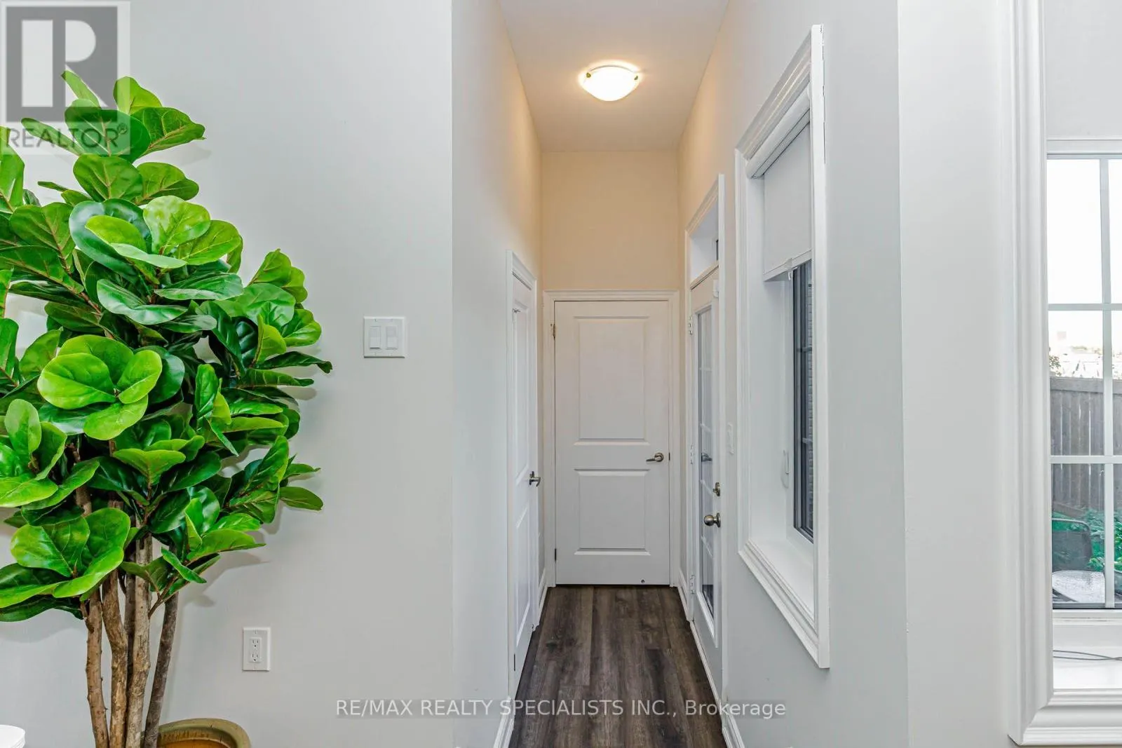 4 - 230 FARLEY ROAD