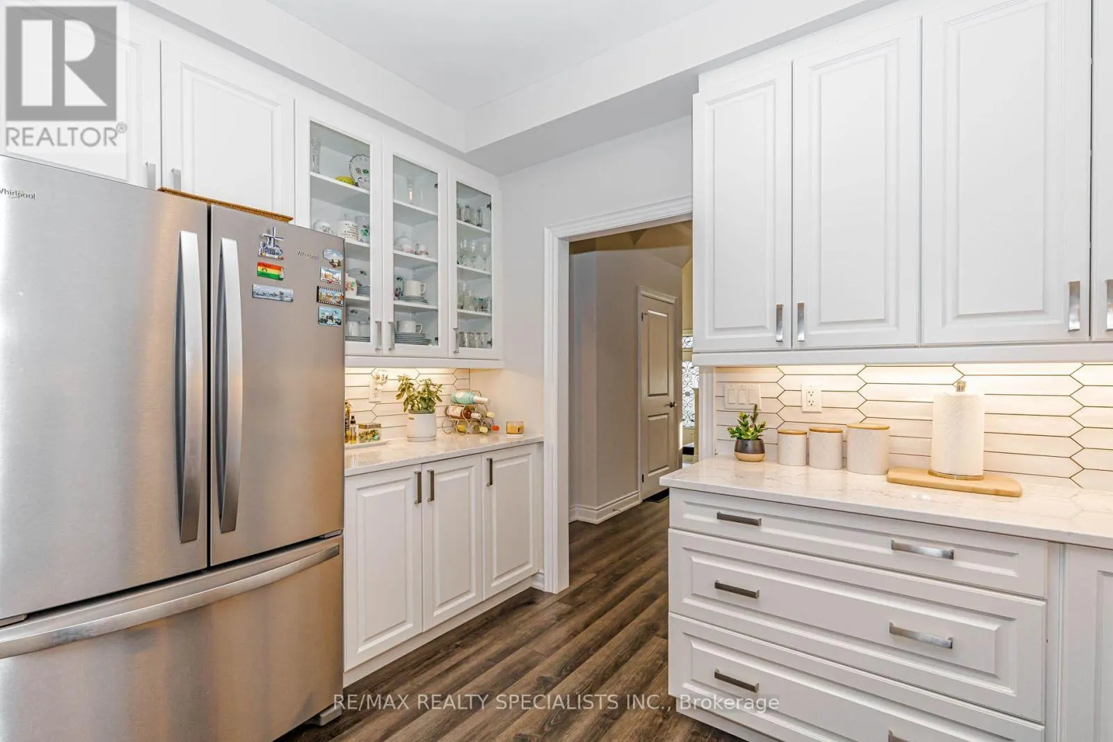 4 - 230 FARLEY ROAD