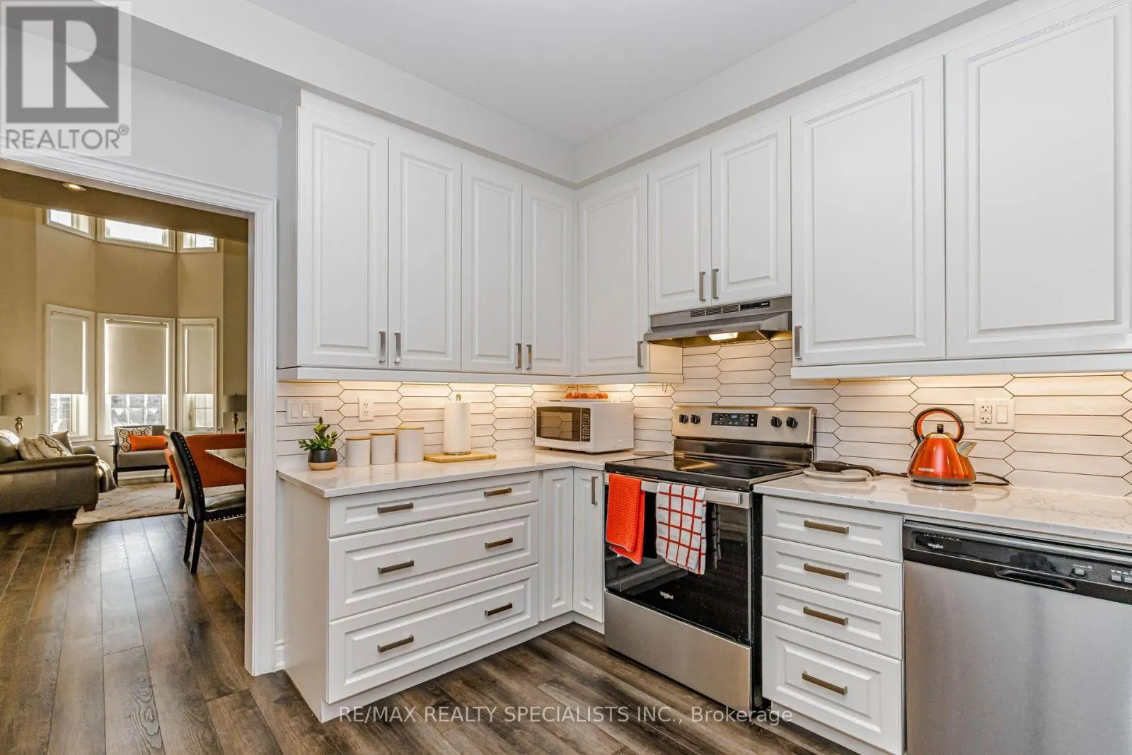 4 - 230 FARLEY ROAD