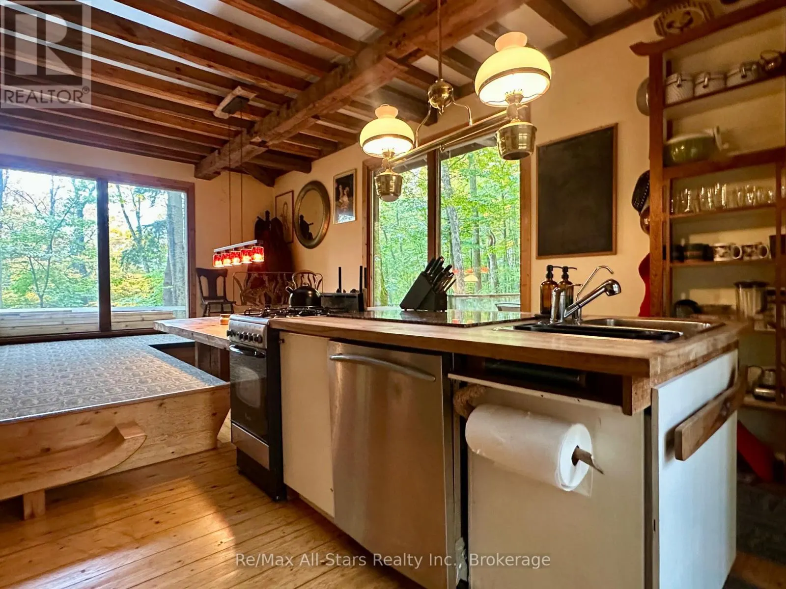 1005 MCARTHUR POINT ROAD