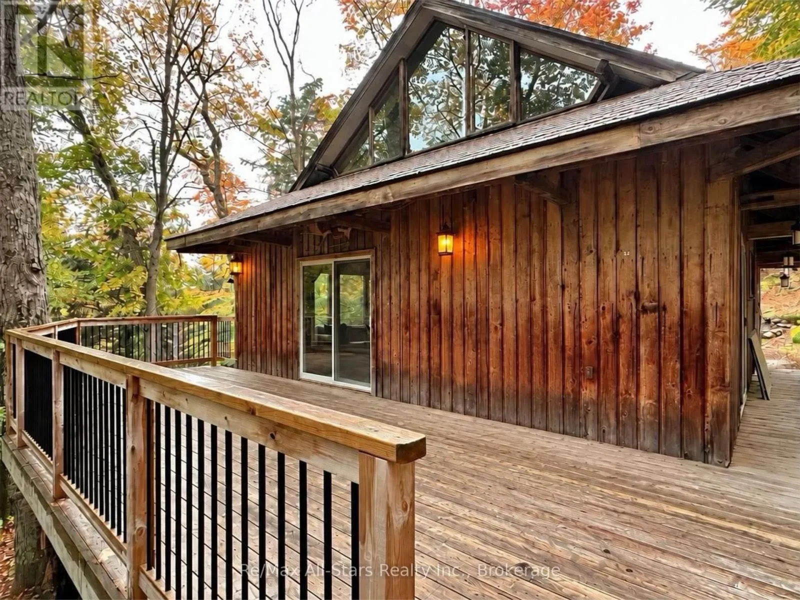 1005 MCARTHUR POINT ROAD