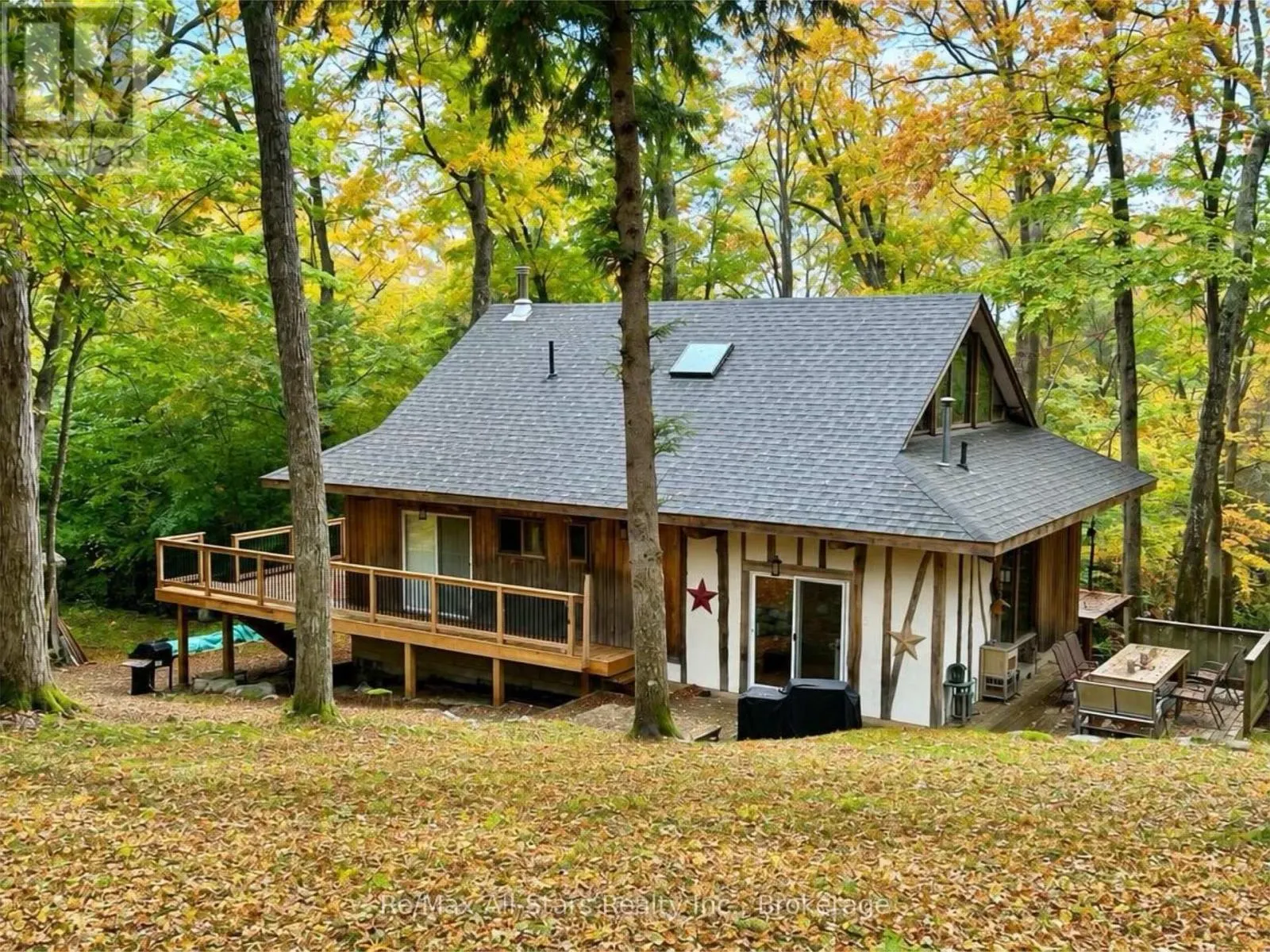 1005 MCARTHUR POINT ROAD