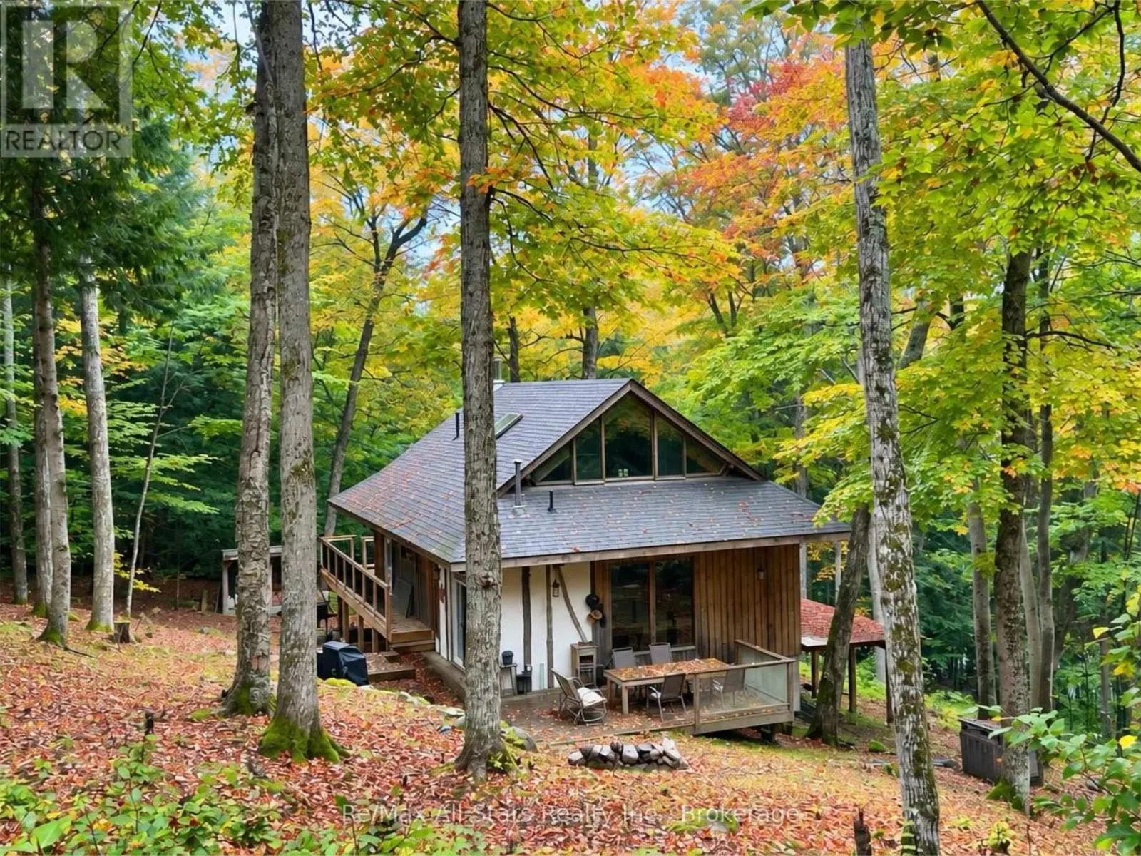 1005 MCARTHUR POINT ROAD