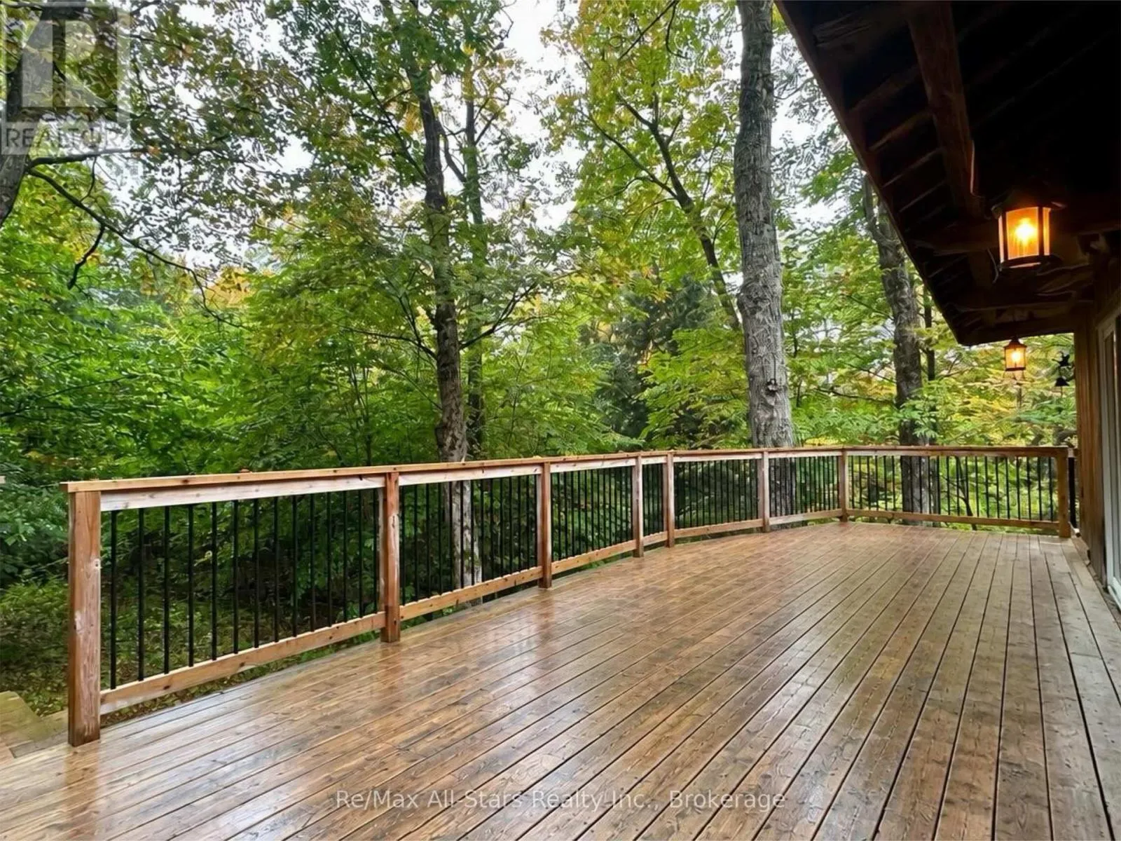 1005 MCARTHUR POINT ROAD