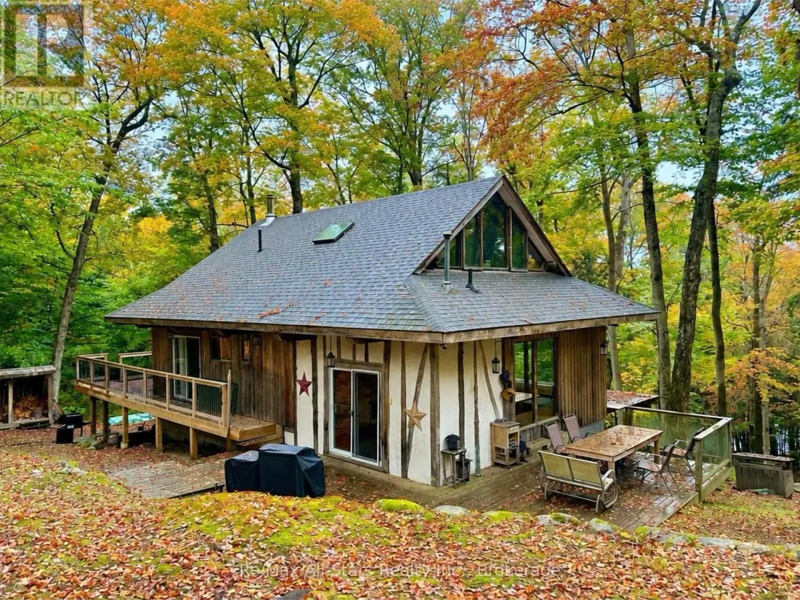 1005 MCARTHUR POINT ROAD
