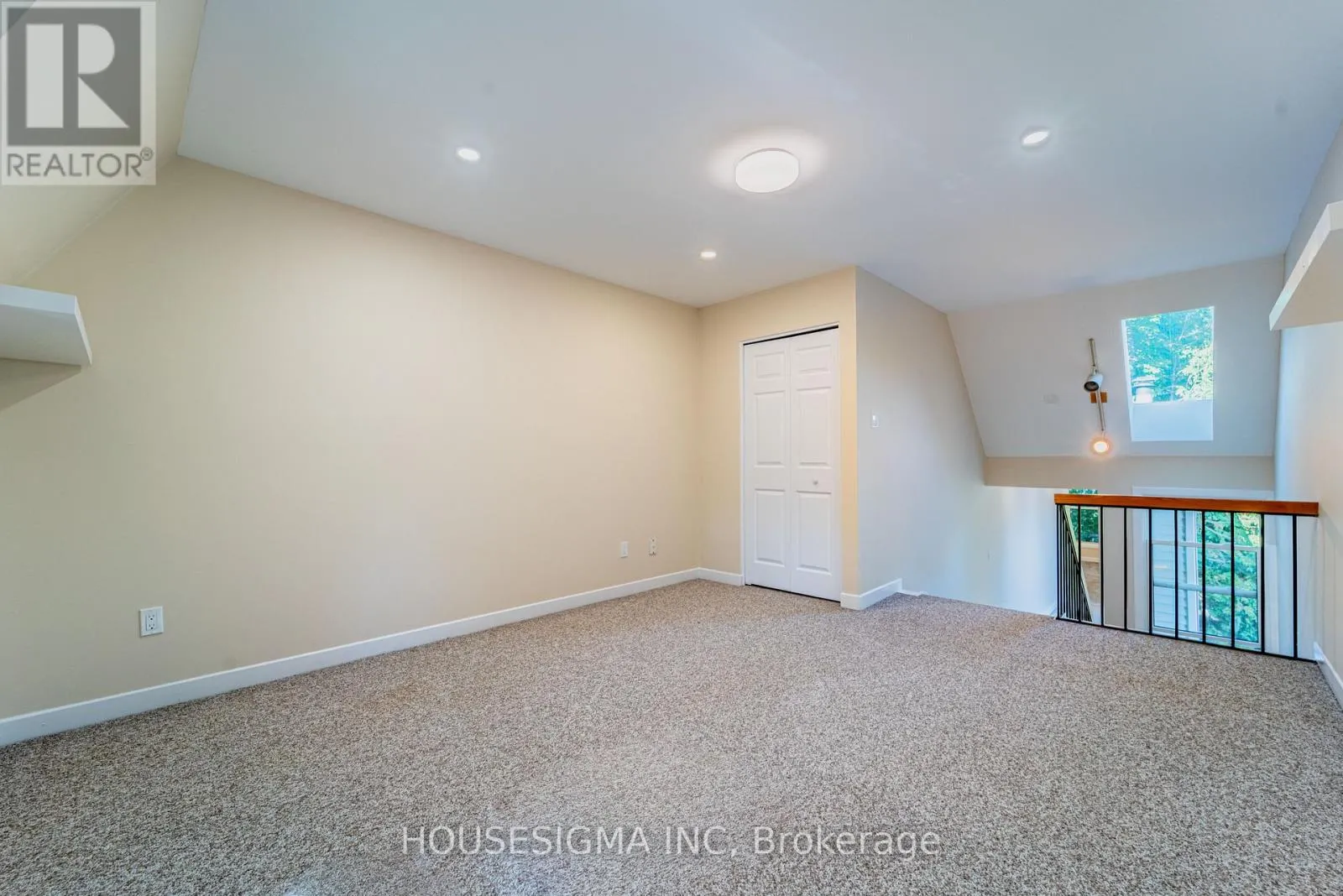 43 SWEETLAND AVENUE