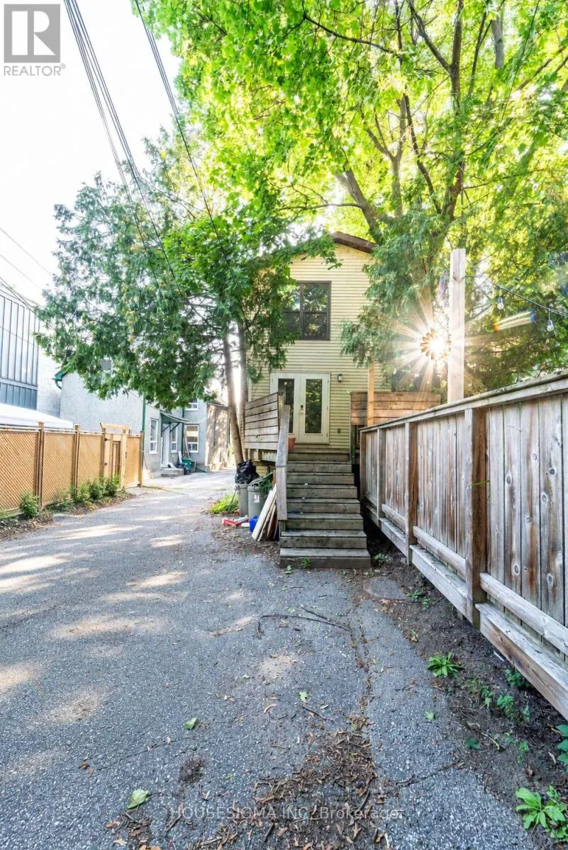 43 SWEETLAND AVENUE