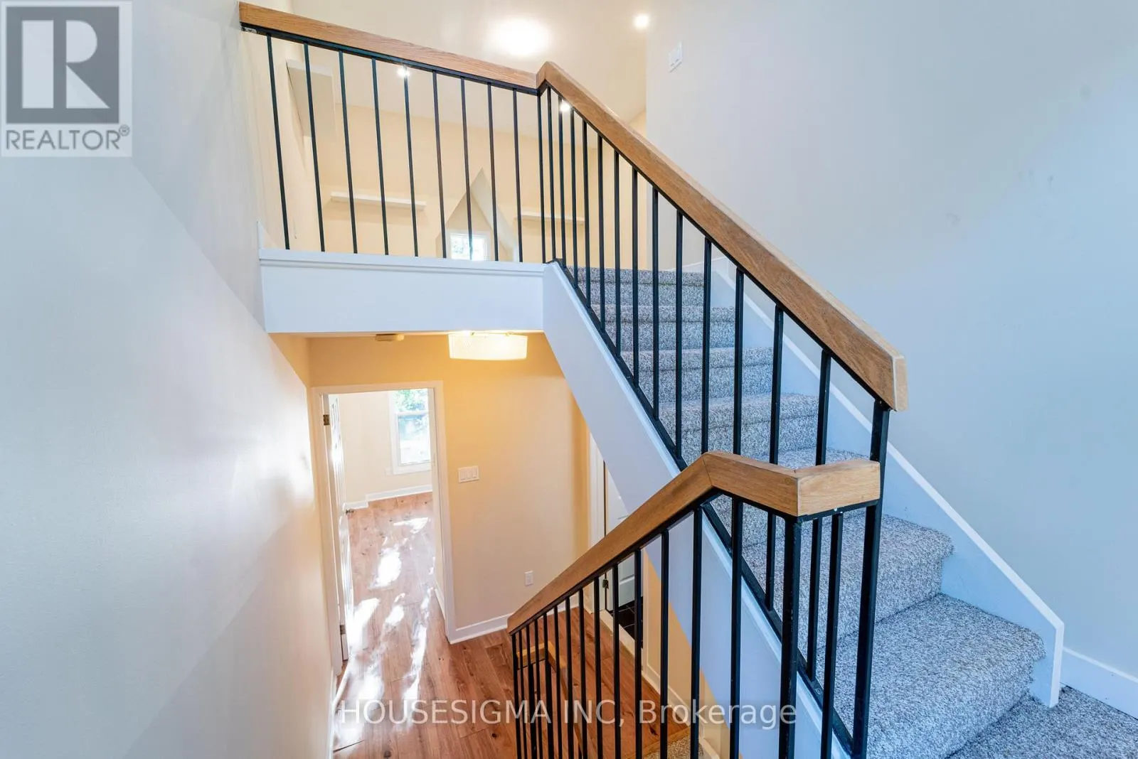 43 SWEETLAND AVENUE